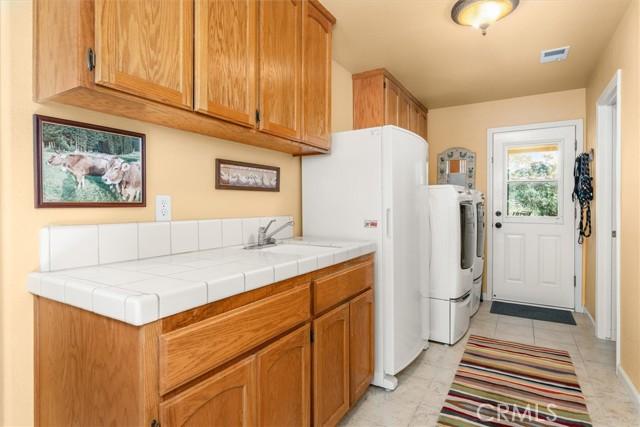 Coarsegold, California, 93614, United States, 4 Bedrooms Bedrooms, ,3 BathroomsBathrooms,Residential,For Sale,1983435