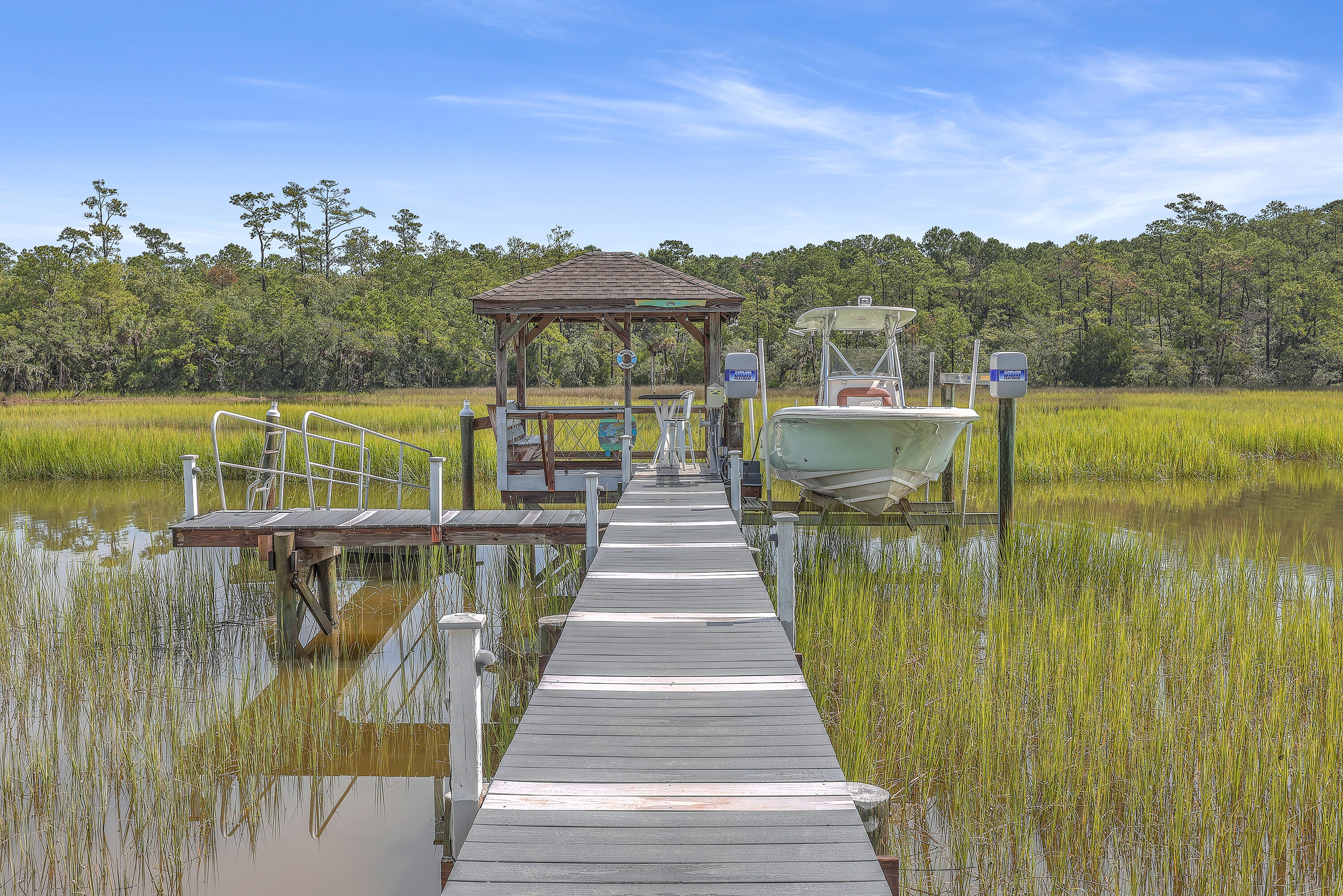 Mount Pleasant, South Carolina, 29466, United States, 3 Bedrooms Bedrooms, ,4 BathroomsBathrooms,Residential,For Sale,1798311