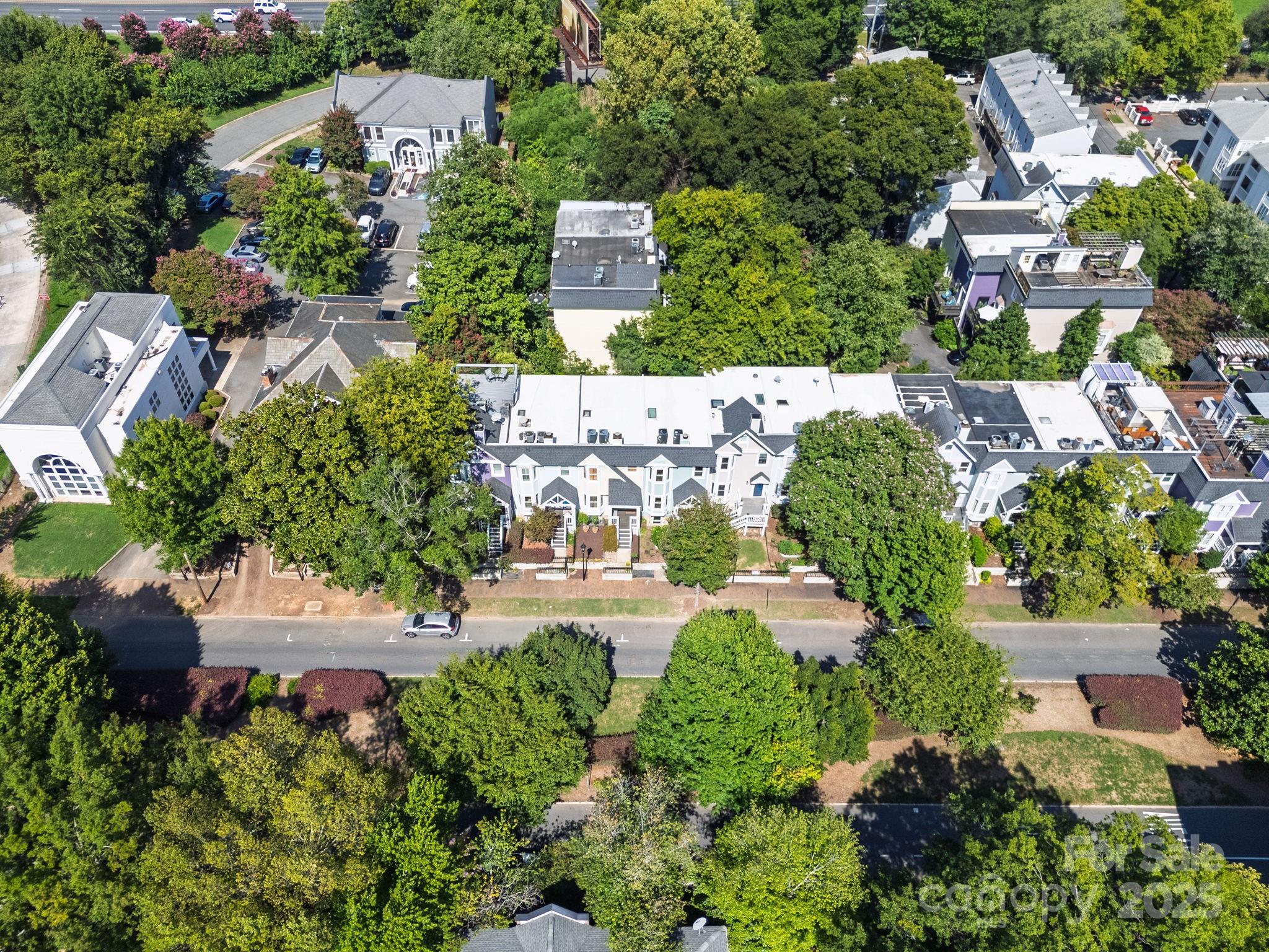 Charlotte, North Carolina, 28202, United States, 3 Bedrooms Bedrooms, ,3 BathroomsBathrooms,Residential,For Sale,1939897