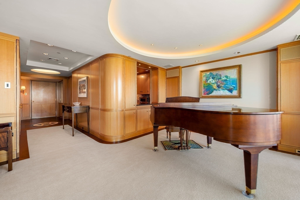 Boston, Massachusetts, 02116, United States, 1 Bedroom Bedrooms, ,2 BathroomsBathrooms,Residential,For Sale,1787577