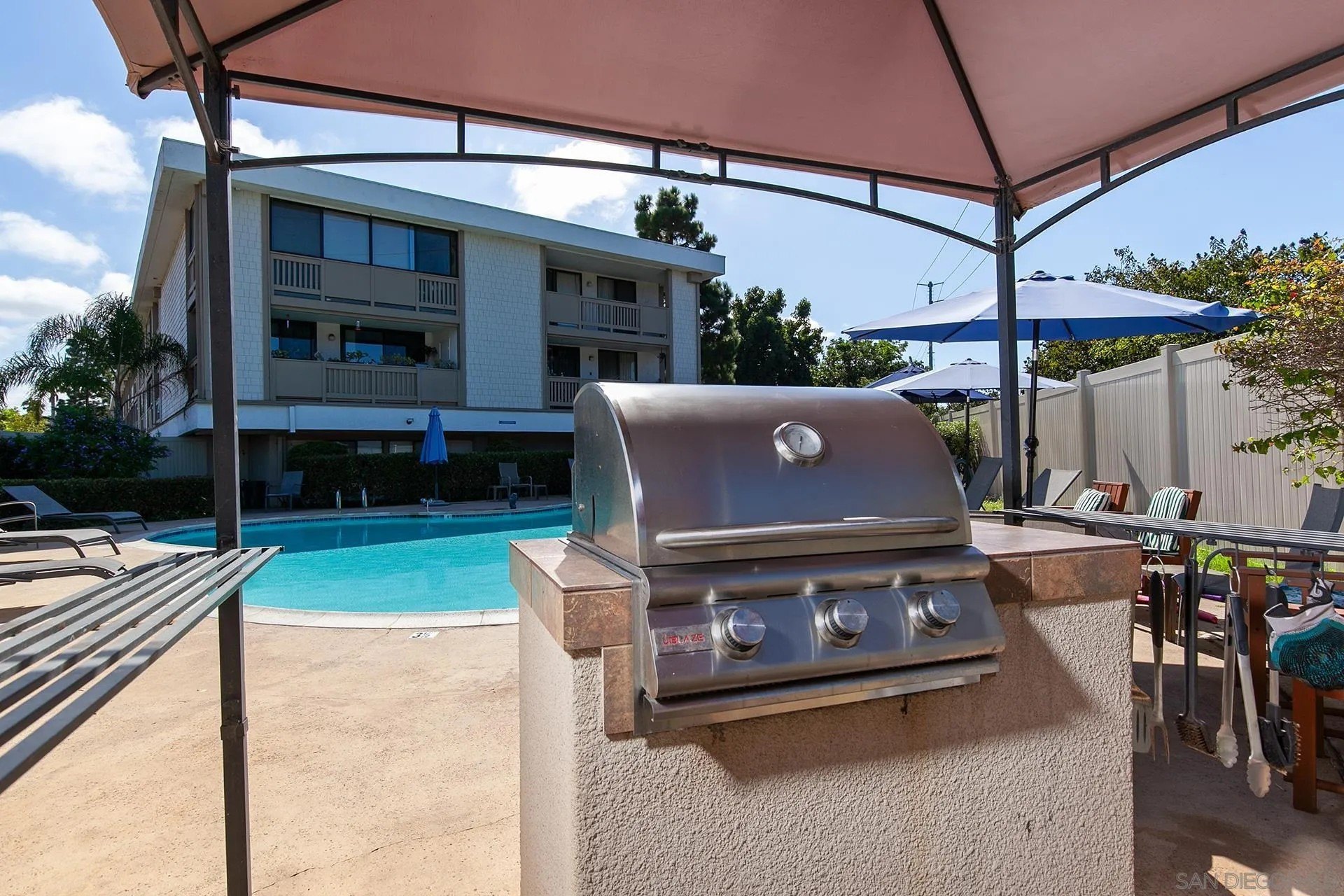 San Diego, California, 92110, United States, 1 Bedroom Bedrooms, ,1 BathroomBathrooms,Residential,For Sale,1970133