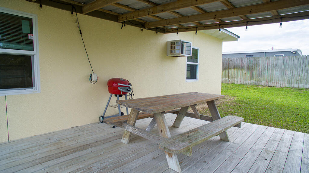 222 Rosa L. Jones, Cocoa, Florida, 32922, United States, 3 Bedrooms Bedrooms, ,4 BathroomsBathrooms,Residential,For Sale,222 Rosa L. Jones,1619279