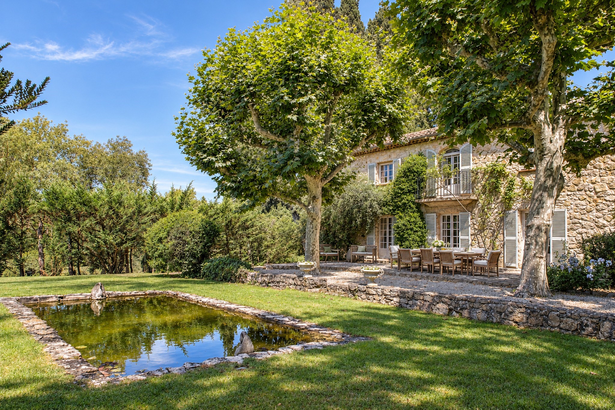  Châteauneuf-Grasse historic stone farmhouse estate with 3 hectares land, pool a… - 物件實景