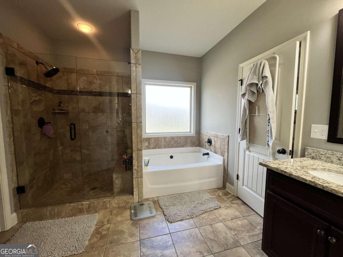 Monroe, Georgia, 30656, United States, 4 Bedrooms Bedrooms, ,3 BathroomsBathrooms,Residential,For Sale,1901856