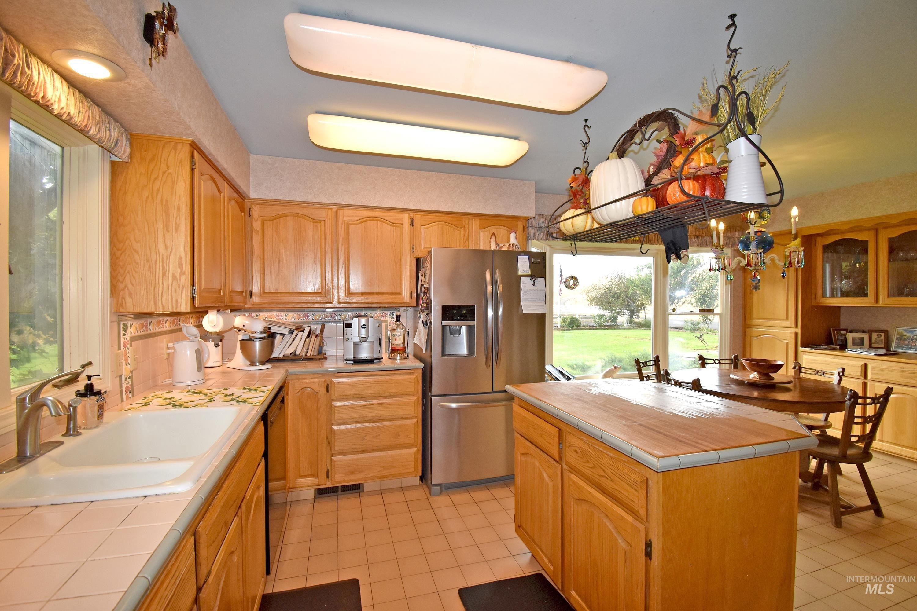 Clarkston, Washington, 99403, United States, 3 Bedrooms Bedrooms, ,3 BathroomsBathrooms,Residential,For Sale,1981338