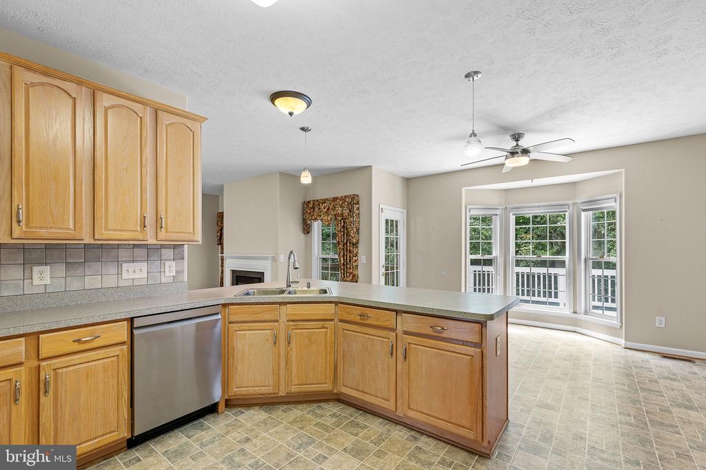 Fredericksburg, Virginia, 22401, United States, 5 Bedrooms Bedrooms, ,3 BathroomsBathrooms,Residential,For Sale,1920807