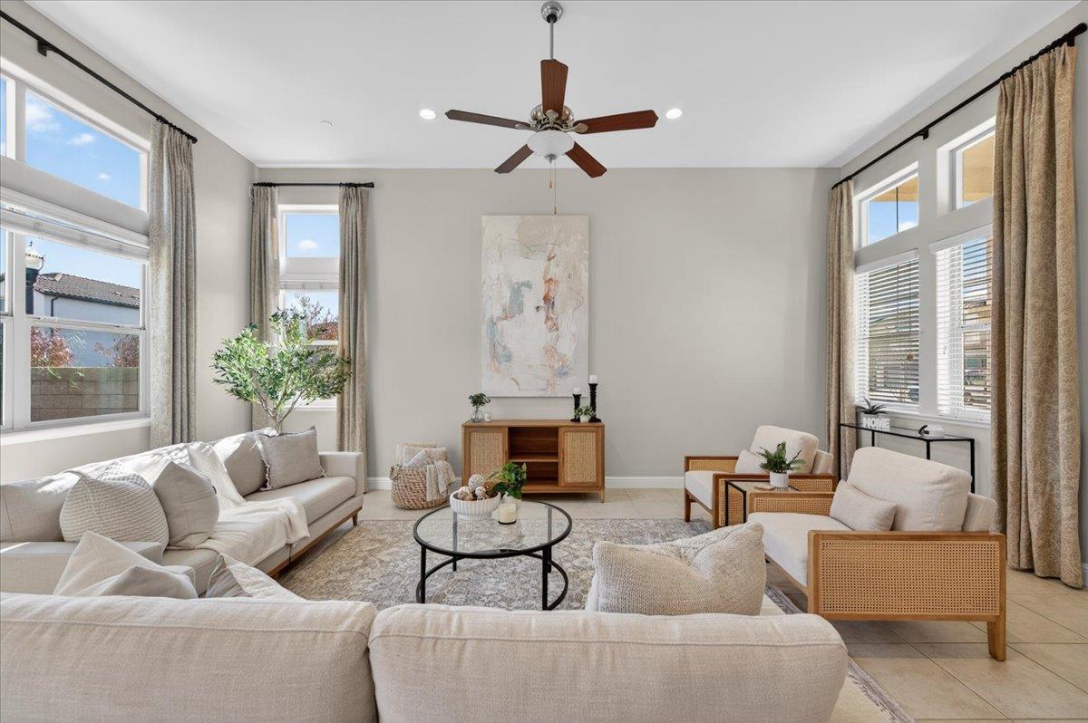 Fresno, California, 93730, United States, 3 Bedrooms Bedrooms, ,3 BathroomsBathrooms,Residential,For Sale,2008537