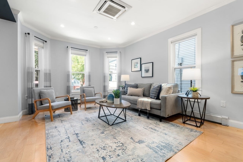 Cambridge, Massachusetts, 02139, United States, 5 Bedrooms Bedrooms, ,3 BathroomsBathrooms,Residential,For Sale,1939167