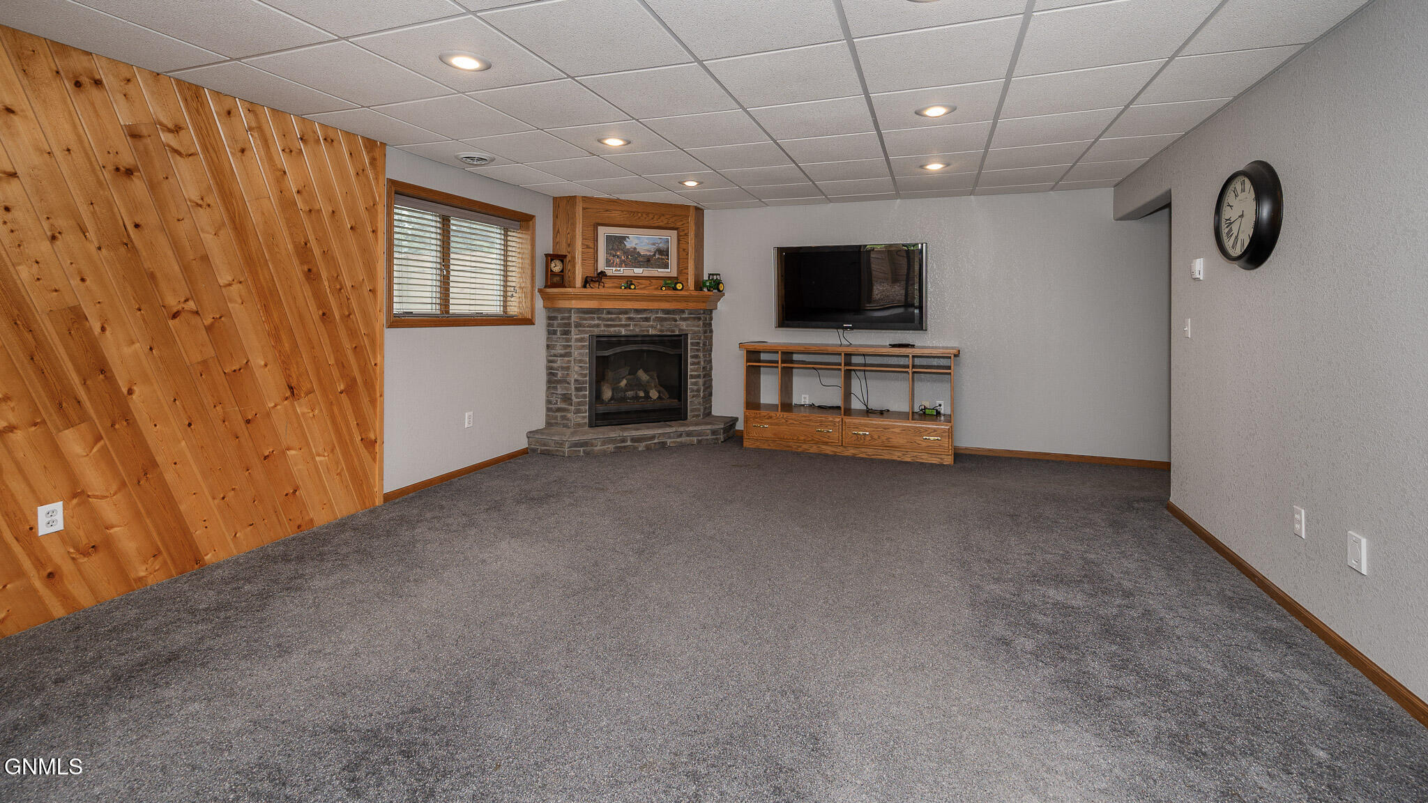 Center, North Dakota, 58530, United States, 4 Bedrooms Bedrooms, ,3 BathroomsBathrooms,Residential,For Sale,1982798