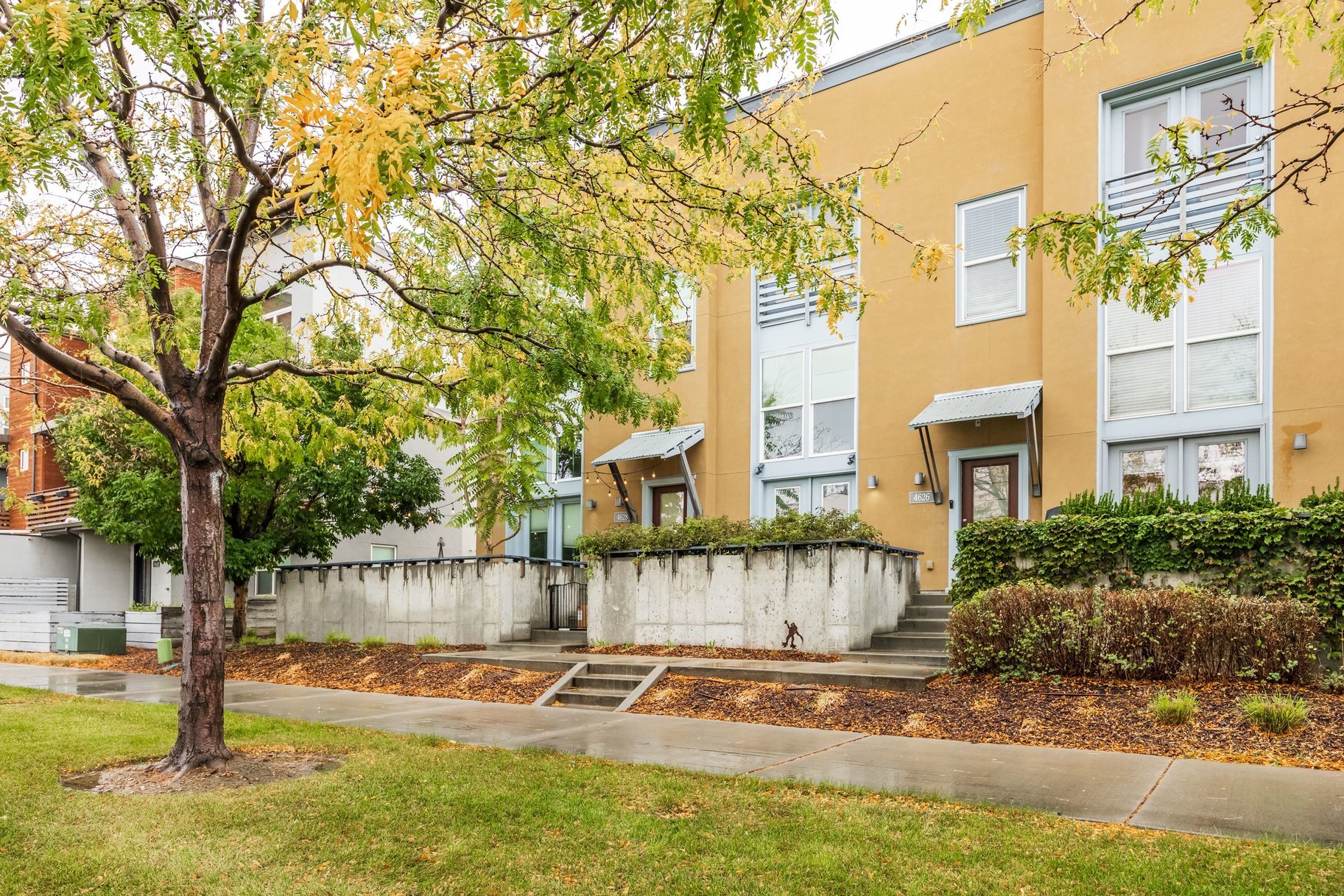 Daybreak Townhome Available - Great Location - 物件實景
