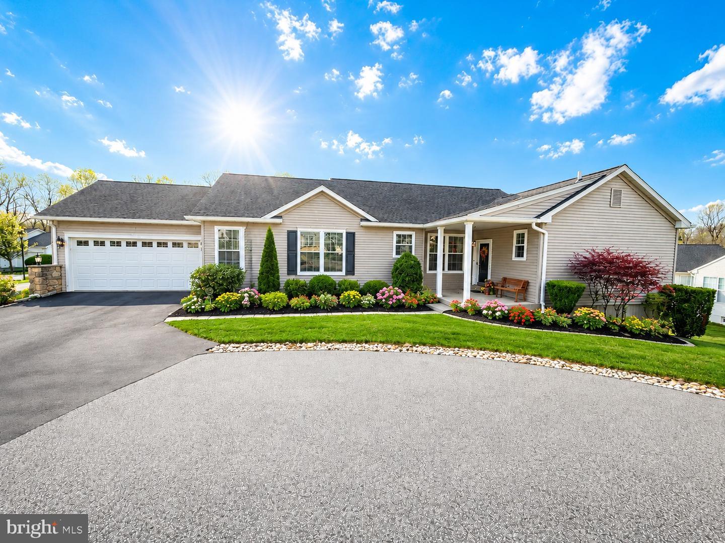 Glen Mills, Pennsylvania, 19342, United States, 3 Bedrooms Bedrooms, ,4 BathroomsBathrooms,Residential,For Sale,2048975