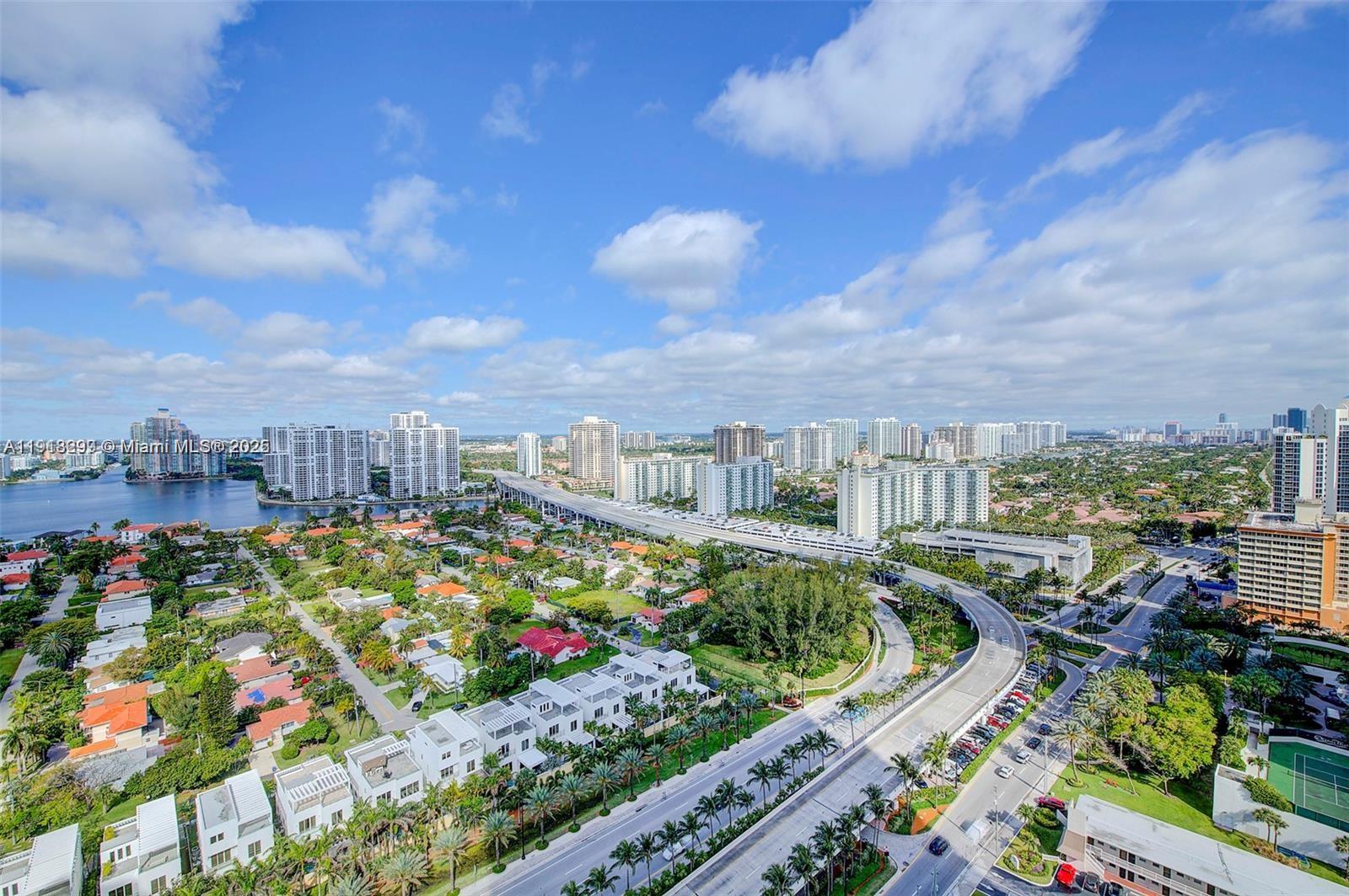 Sunny Isles Beach, Florida, 33160, United States, 2 Bedrooms Bedrooms, ,2 BathroomsBathrooms,Residential,For Sale,1996816