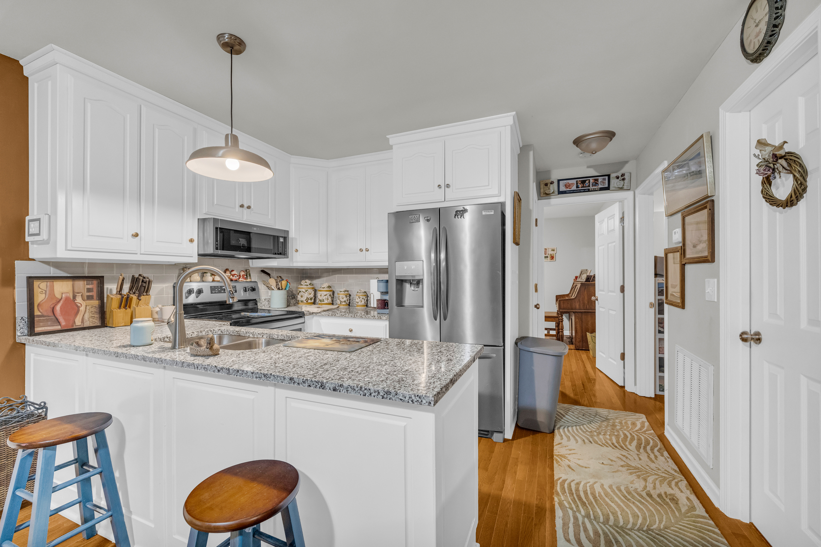 Hartwell, Georgia, 30643, United States, 2 Bedrooms Bedrooms, ,1 BathroomBathrooms,Residential,For Sale,1908192