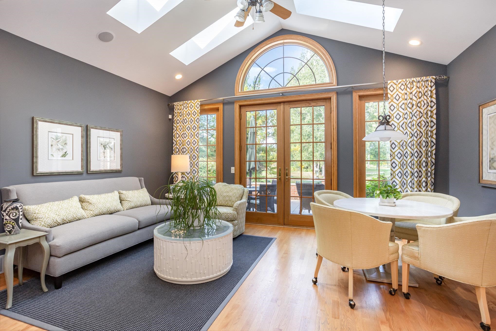 Bay City, Michigan, 48706, United States, 4 Bedrooms Bedrooms, ,5 BathroomsBathrooms,Residential,For Sale,1986135