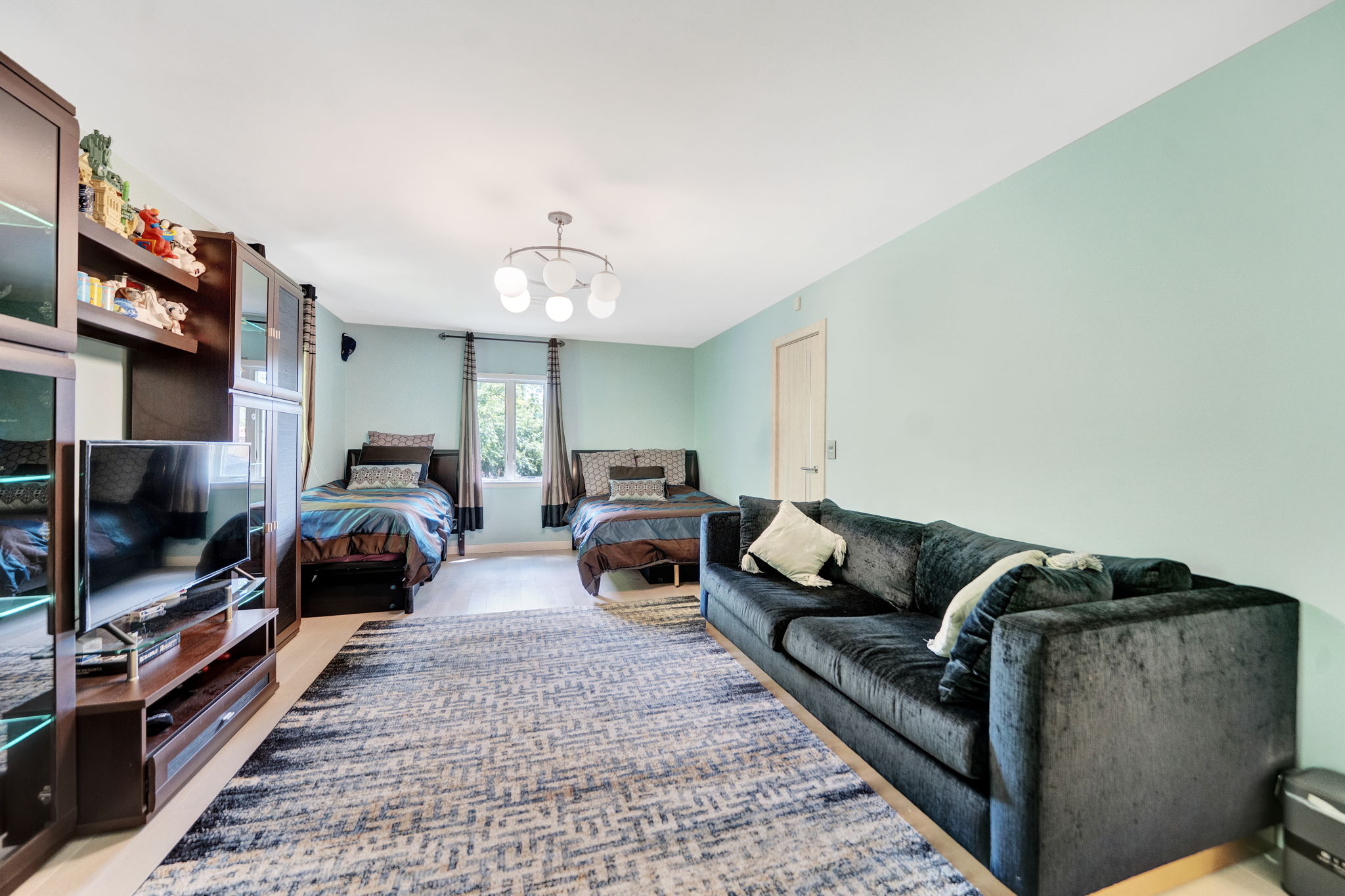  180-15 Aberdeen Road, Jamaica Estates, NY 11432 - 物件實景