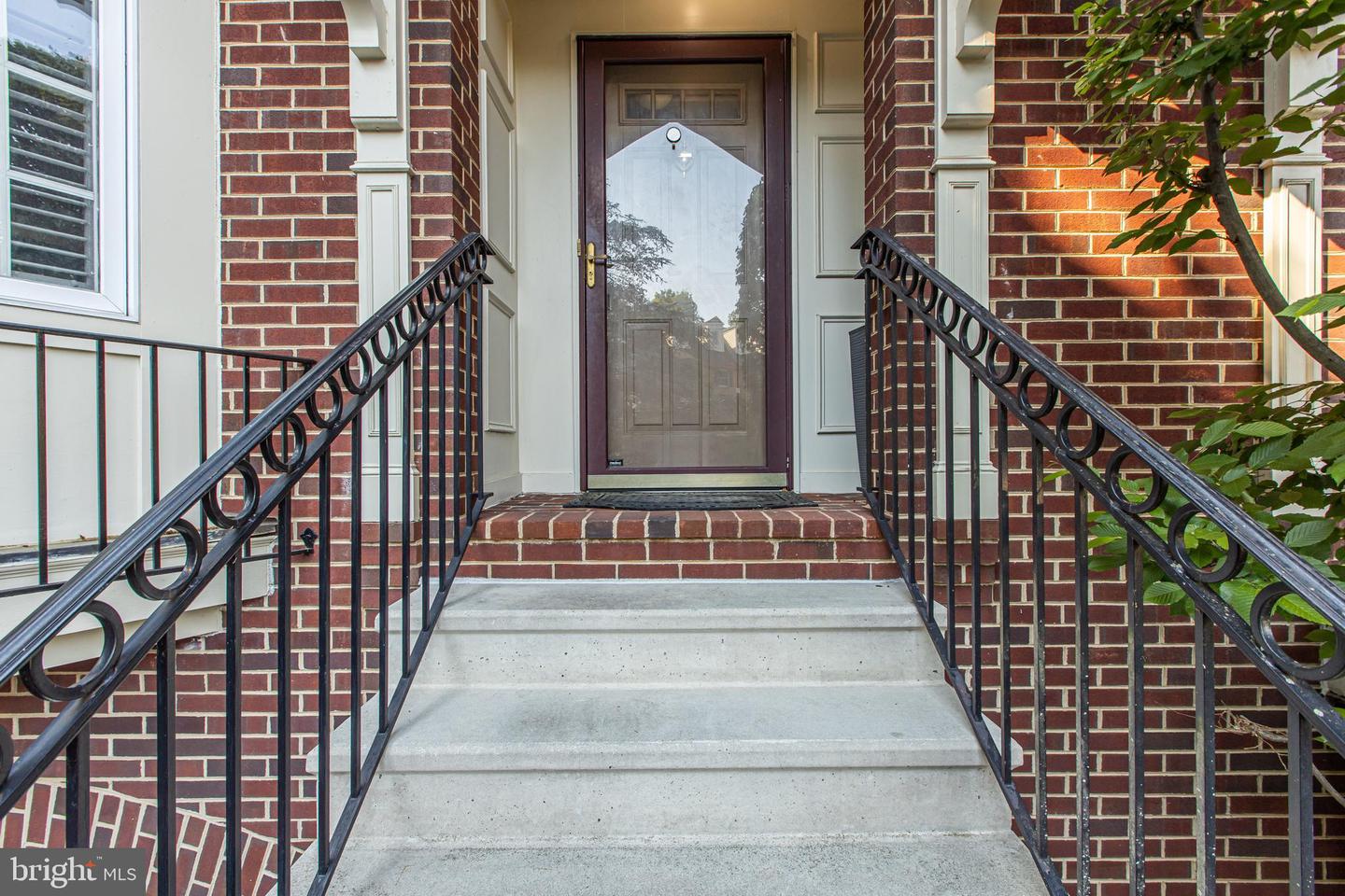 WILMINGTON, Delaware, 19806, United States, 4 Bedrooms Bedrooms, ,4 BathroomsBathrooms,Residential,For Sale,2048566