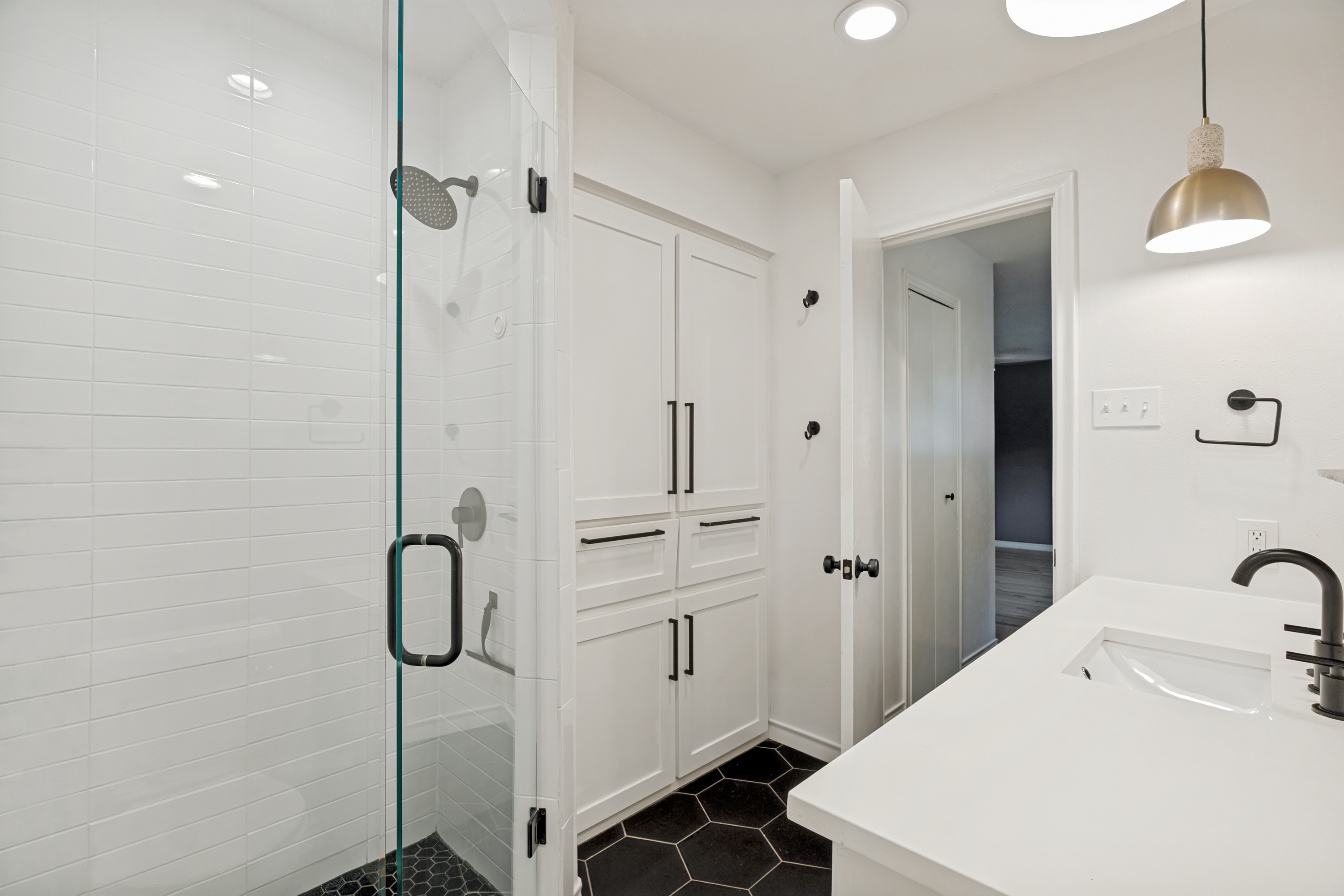  Beautifully Updated One-Story on Oversized Lot in Merriman Manor - 物件實景