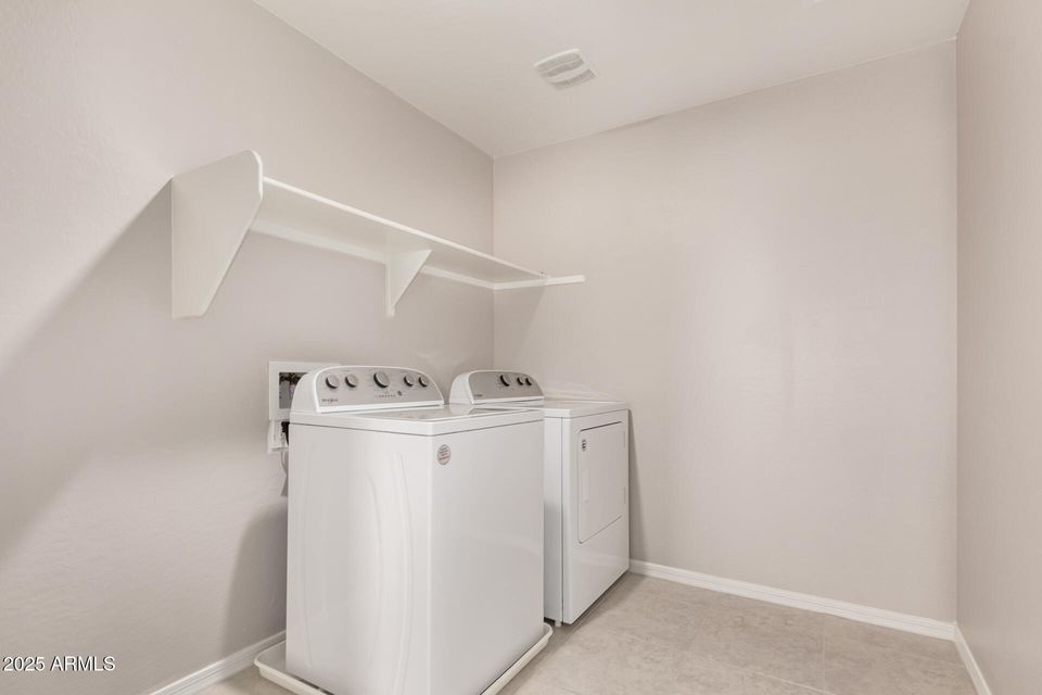 Tolleston, Arizona, 85353, United States, 4 Bedrooms Bedrooms, ,4 BathroomsBathrooms,Residential,For Sale,1975329