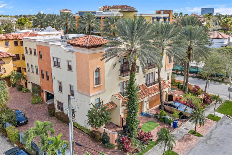Fort Lauderdale, Florida, 33301, United States, 3 Bedrooms Bedrooms, ,4 BathroomsBathrooms,Residential,For Sale,1947110
