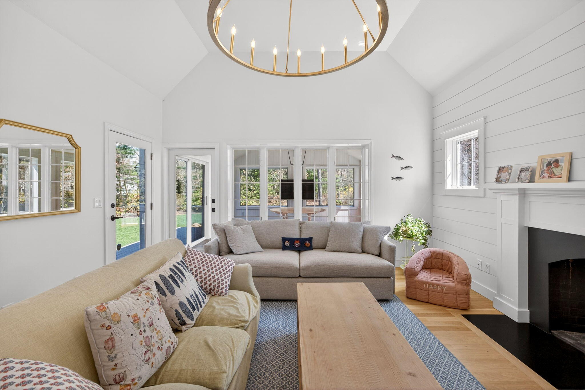  102 Waterford Drive - 物件實景