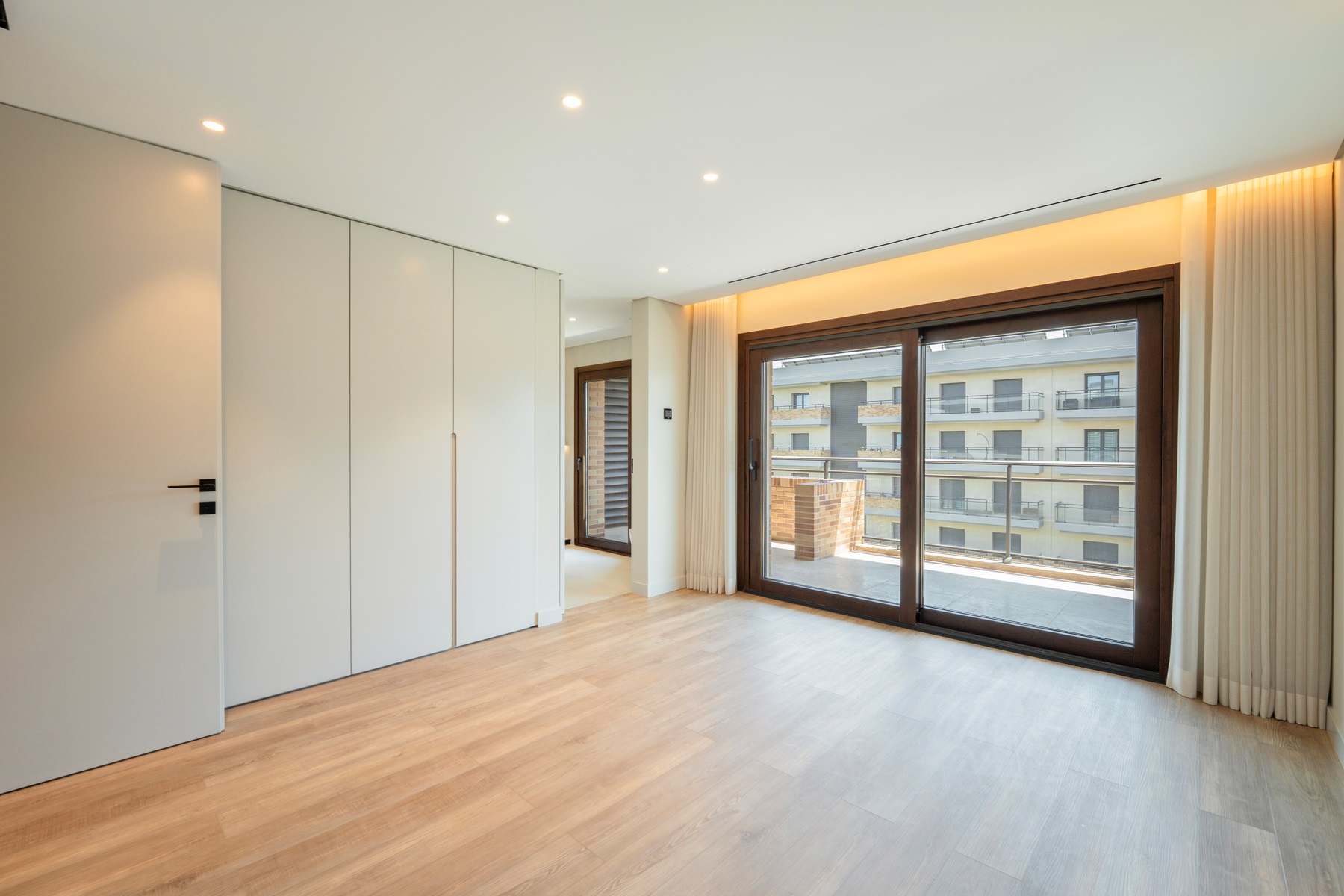  Flat, 4 bedrooms, for Sale - 物件實景