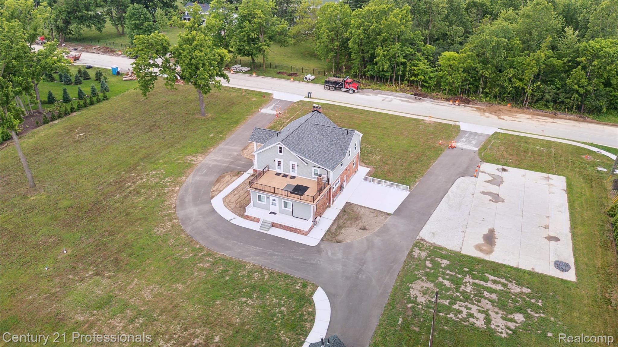 FarmingtonHills, Michigan, 48167, United States, 4 Bedrooms Bedrooms, ,4 BathroomsBathrooms,Residential,For Sale,1895323