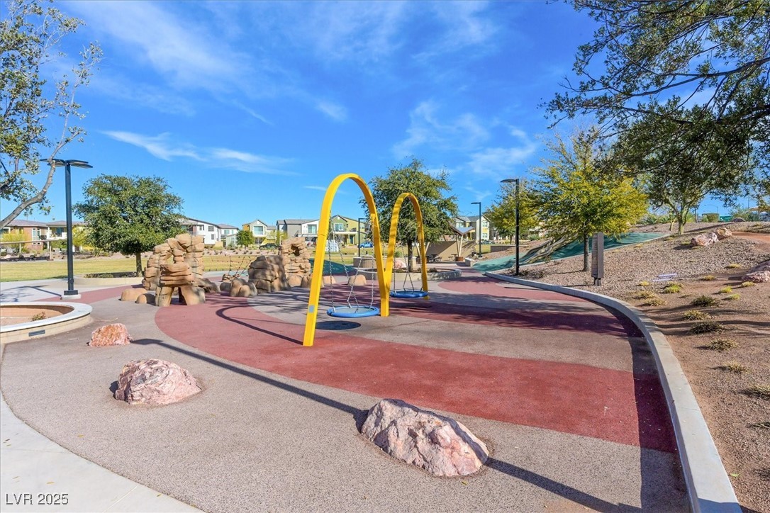 Henderson, Nevada, 89011, United States, 3 Bedrooms Bedrooms, ,1 BathroomBathrooms,Residential,For Sale,1954663
