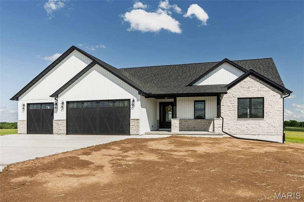 Troy, Missouri, 63379, United States, 4 Bedrooms Bedrooms, ,4 BathroomsBathrooms,Residential,For Sale,1913425