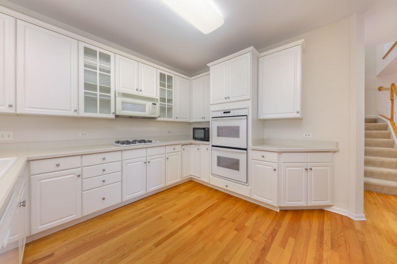 2353 Woodglen Drive, Aurora, Illinois, 60502, United States, 3 Bedrooms Bedrooms, ,3 BathroomsBathrooms,Residential,For Sale,2353 Woodglen Drive,1682401