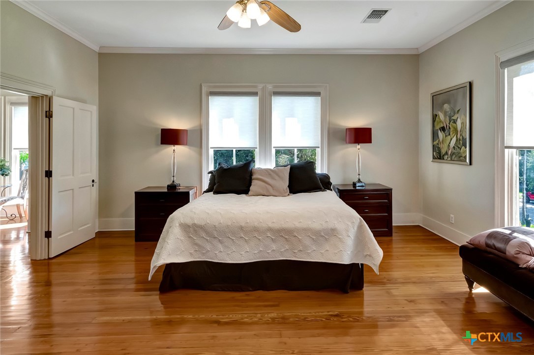 507 S De Leon Street, Victoria, Texas, 77901, United States, 5 Bedrooms Bedrooms, ,5 BathroomsBathrooms,Residential,For Sale,507 S De Leon Street,1612614