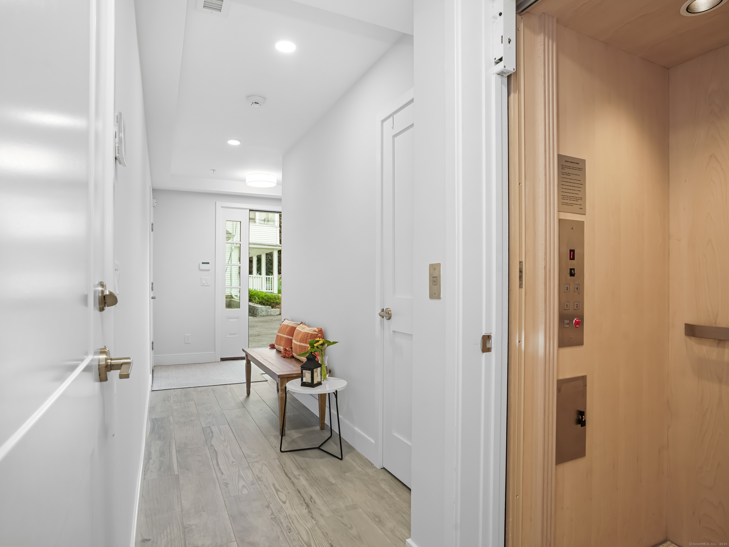 Fairfield, Connecticut, 06824, United States, 3 Bedrooms Bedrooms, ,4 BathroomsBathrooms,Residential,For Sale,2001883