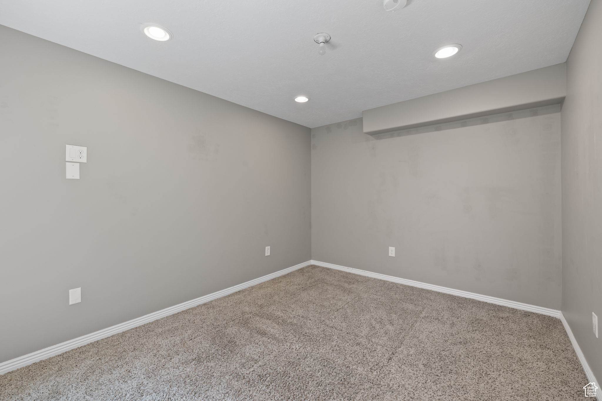 West Jordan, Utah, 84084, United States, 4 Bedrooms Bedrooms, ,3 BathroomsBathrooms,Residential,For Sale,1867498
