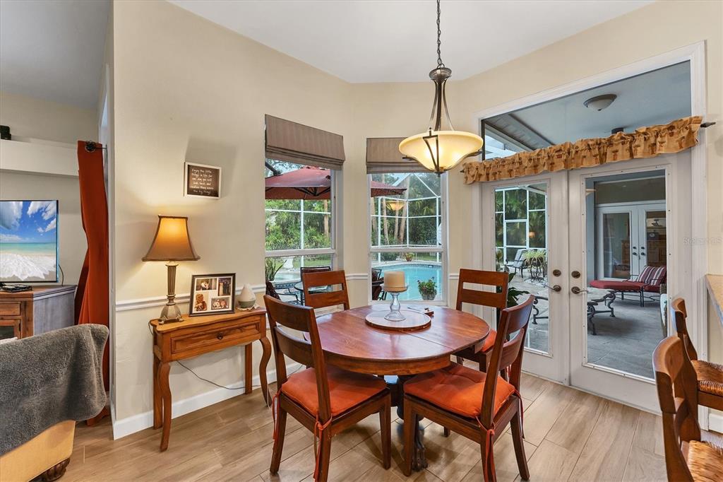Sarasota, Florida, 34233, United States, 4 Bedrooms Bedrooms, ,4 BathroomsBathrooms,Residential,For Sale,1891764