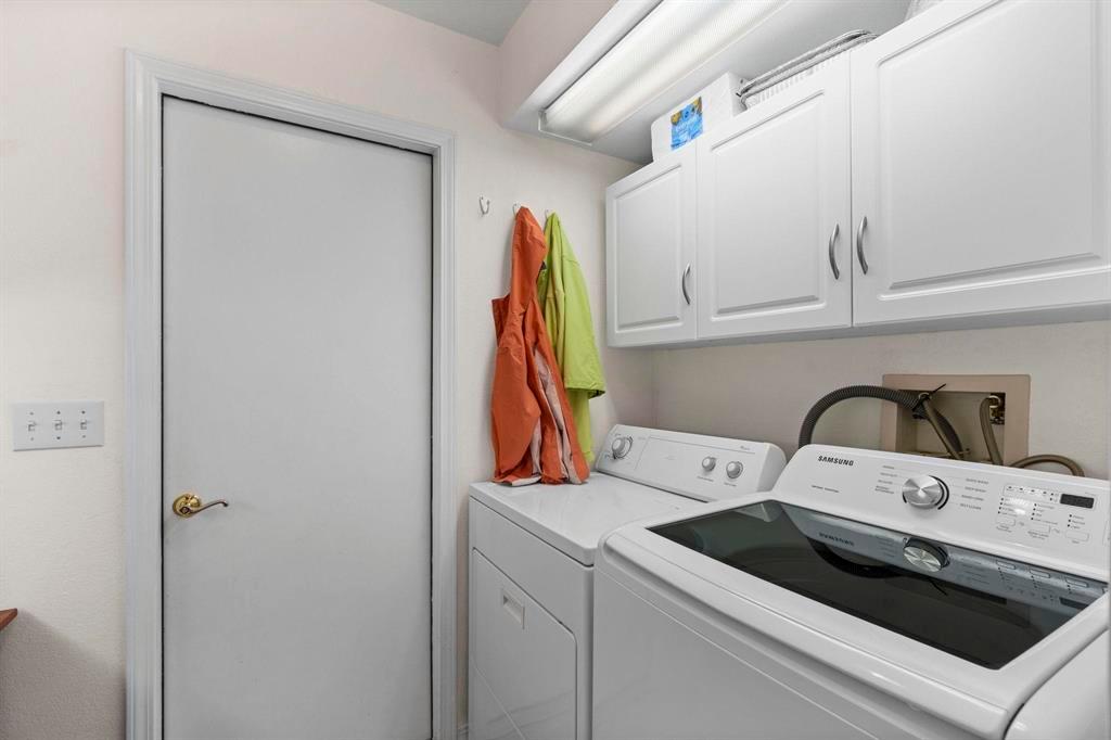 Durango, Colorado, 81301, United States, 3 Bedrooms Bedrooms, ,2 BathroomsBathrooms,Residential,For Sale,1949402