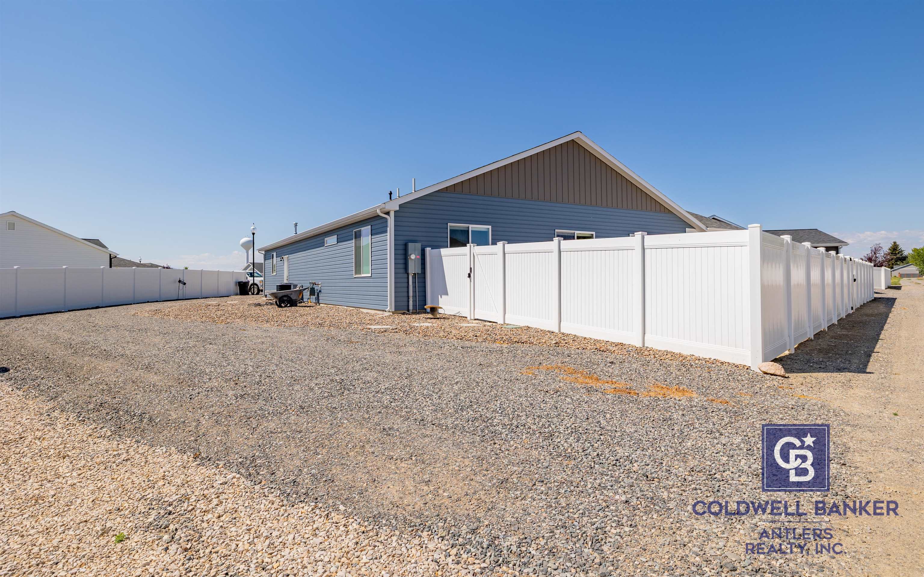 Powell, Wyoming, 82435, United States, 4 Bedrooms Bedrooms, ,2 BathroomsBathrooms,Residential,For Sale,1918600