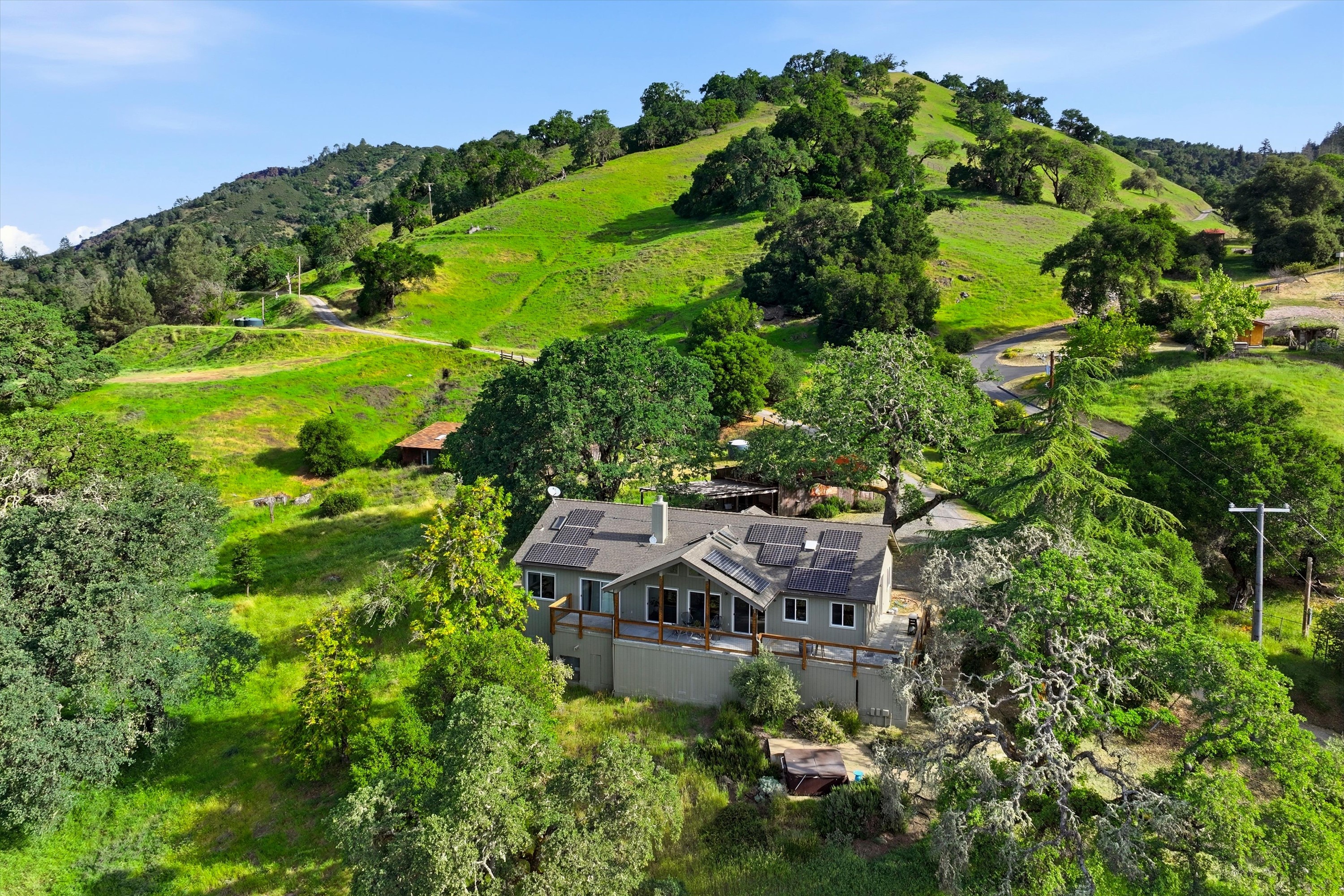  Exceptional Estate Perched On Over 11± Private Acres - 物件實景