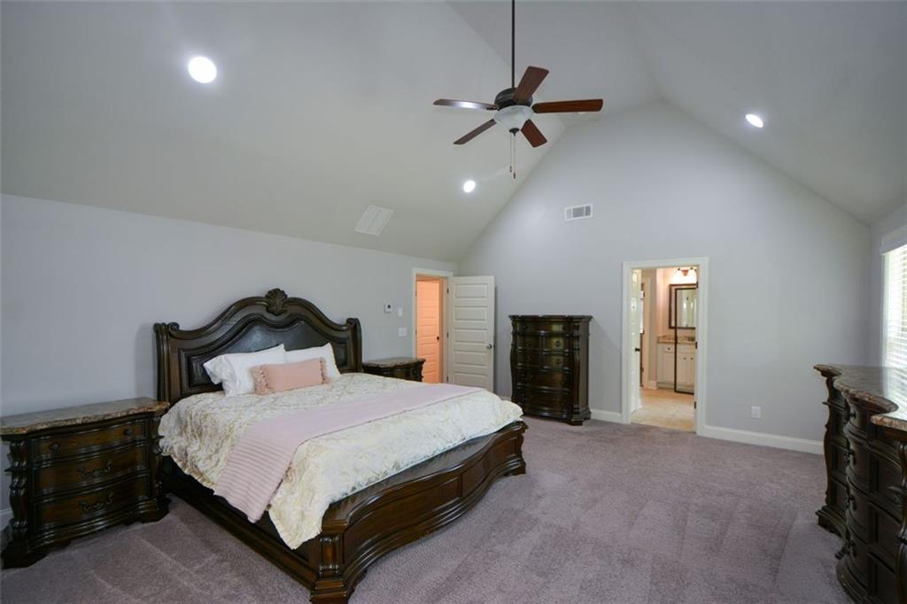 Mcdonough, Georgia, 30252, United States, 5 Bedrooms Bedrooms, ,5 BathroomsBathrooms,Residential,For Sale,1932740