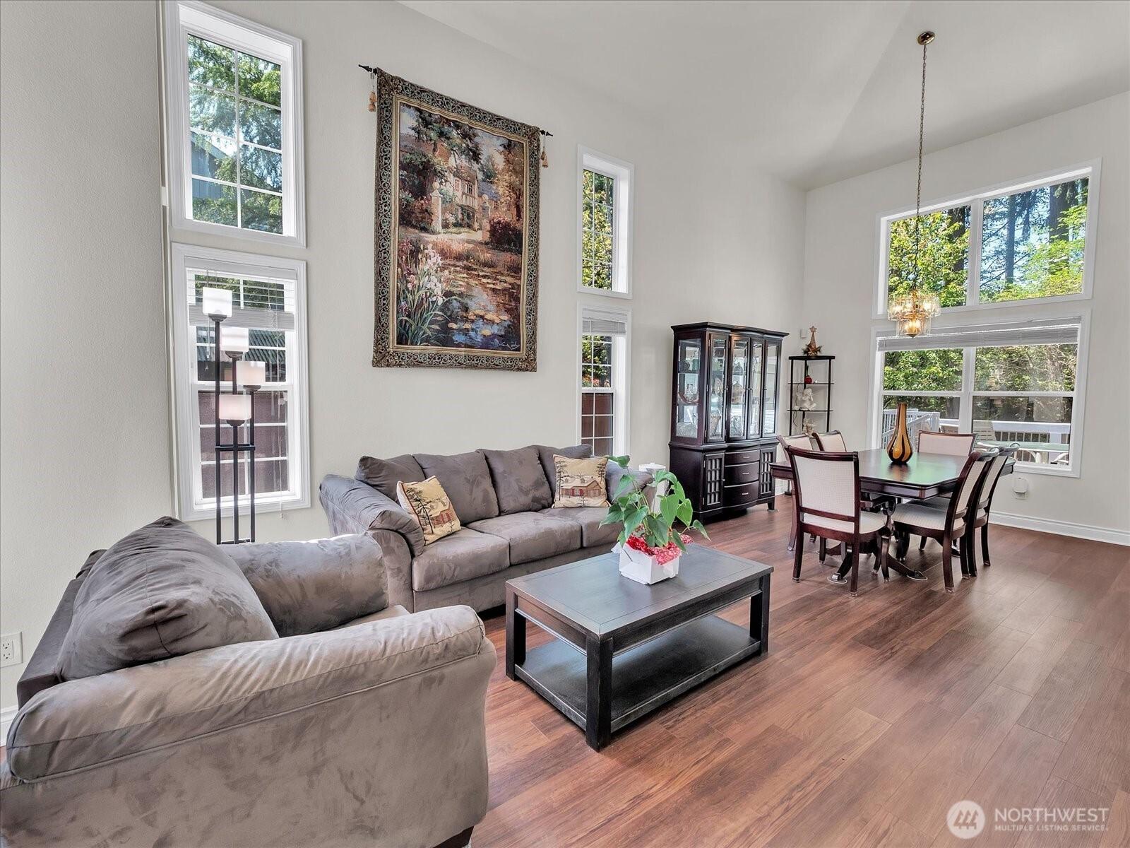 FEDERAL WAY, Washington, 98003, United States, 5 Bedrooms Bedrooms, ,3 BathroomsBathrooms,Residential,For Sale,1876499