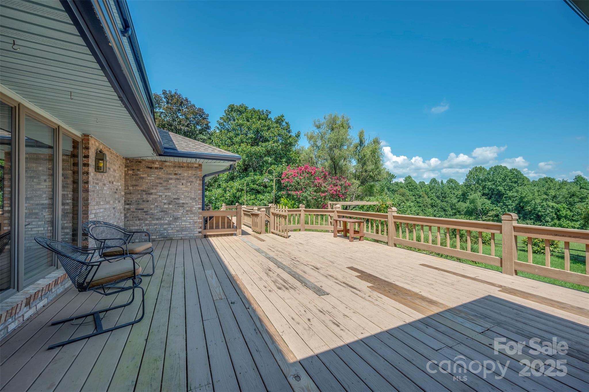 Horse Shoe, North Carolina, 28742, United States, 6 Bedrooms Bedrooms, ,6 BathroomsBathrooms,Residential,For Sale,1927207