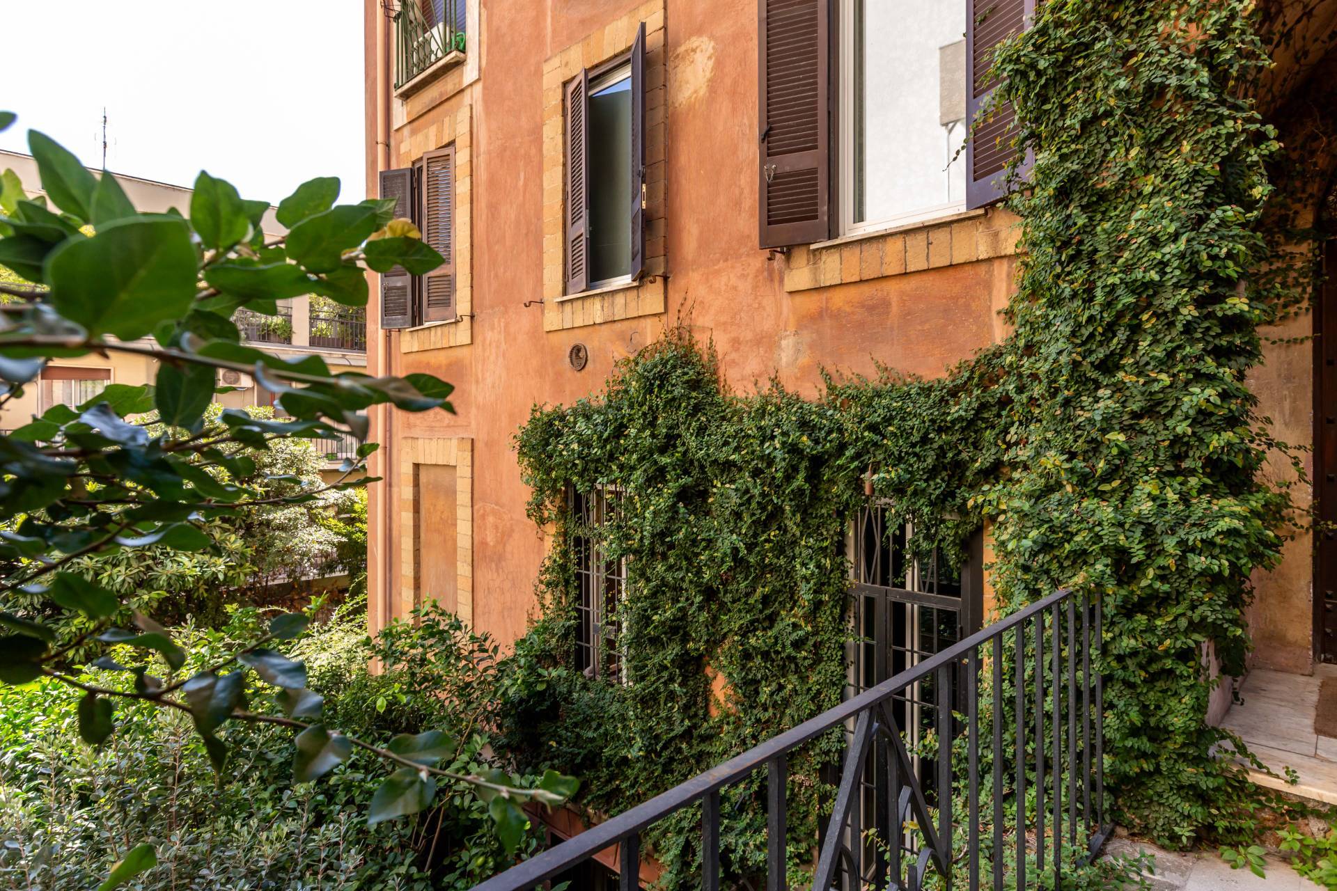 Roma, Roma, 00100, IT, 3 Bedrooms Bedrooms, ,3 BathroomsBathrooms,Residential,For Sale,1989114