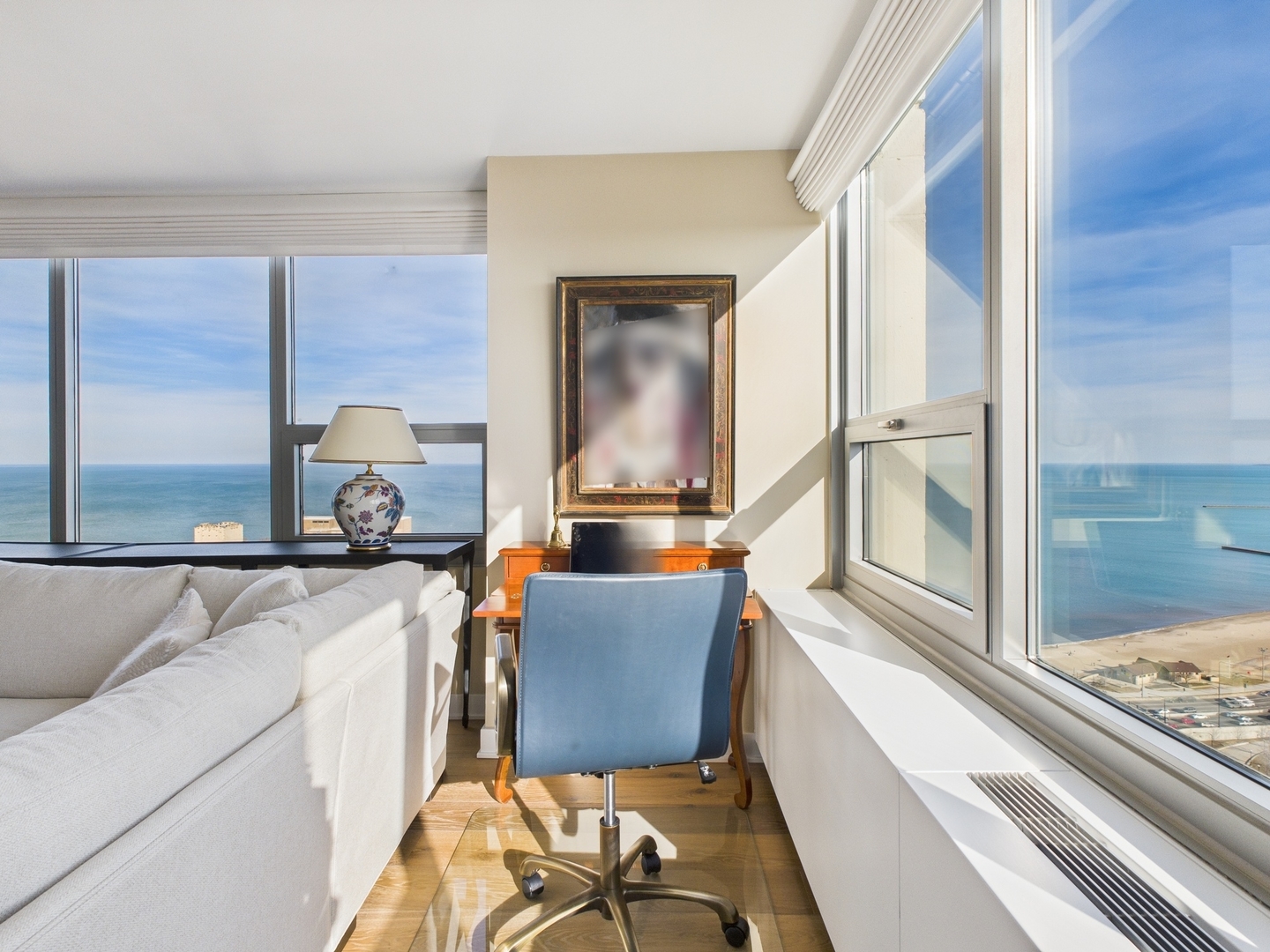Chicago, Illinois, 60637, United States, 3 Bedrooms Bedrooms, ,3 BathroomsBathrooms,Residential,For Sale,1752427