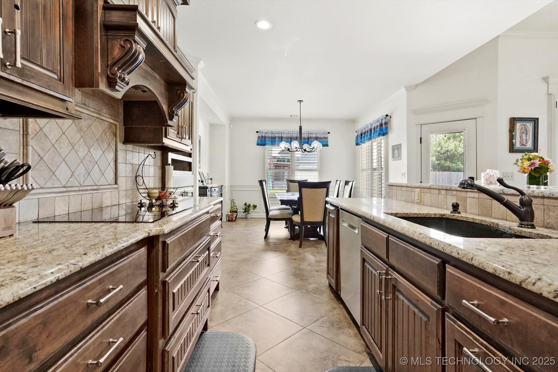 Bixby, Oklahoma, 74070, United States, 4 Bedrooms Bedrooms, ,5 BathroomsBathrooms,Residential,For Sale,1829148