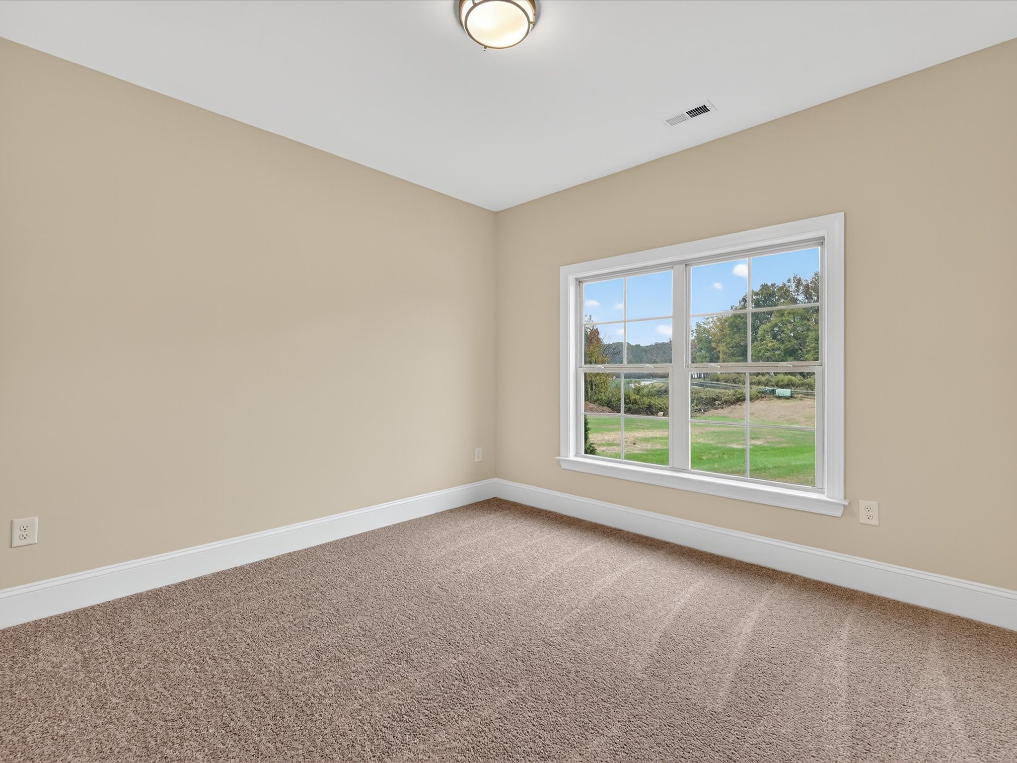 Monroe, North Carolina, 28110, United States, 3 Bedrooms Bedrooms, ,2 BathroomsBathrooms,Residential,For Sale,1980342