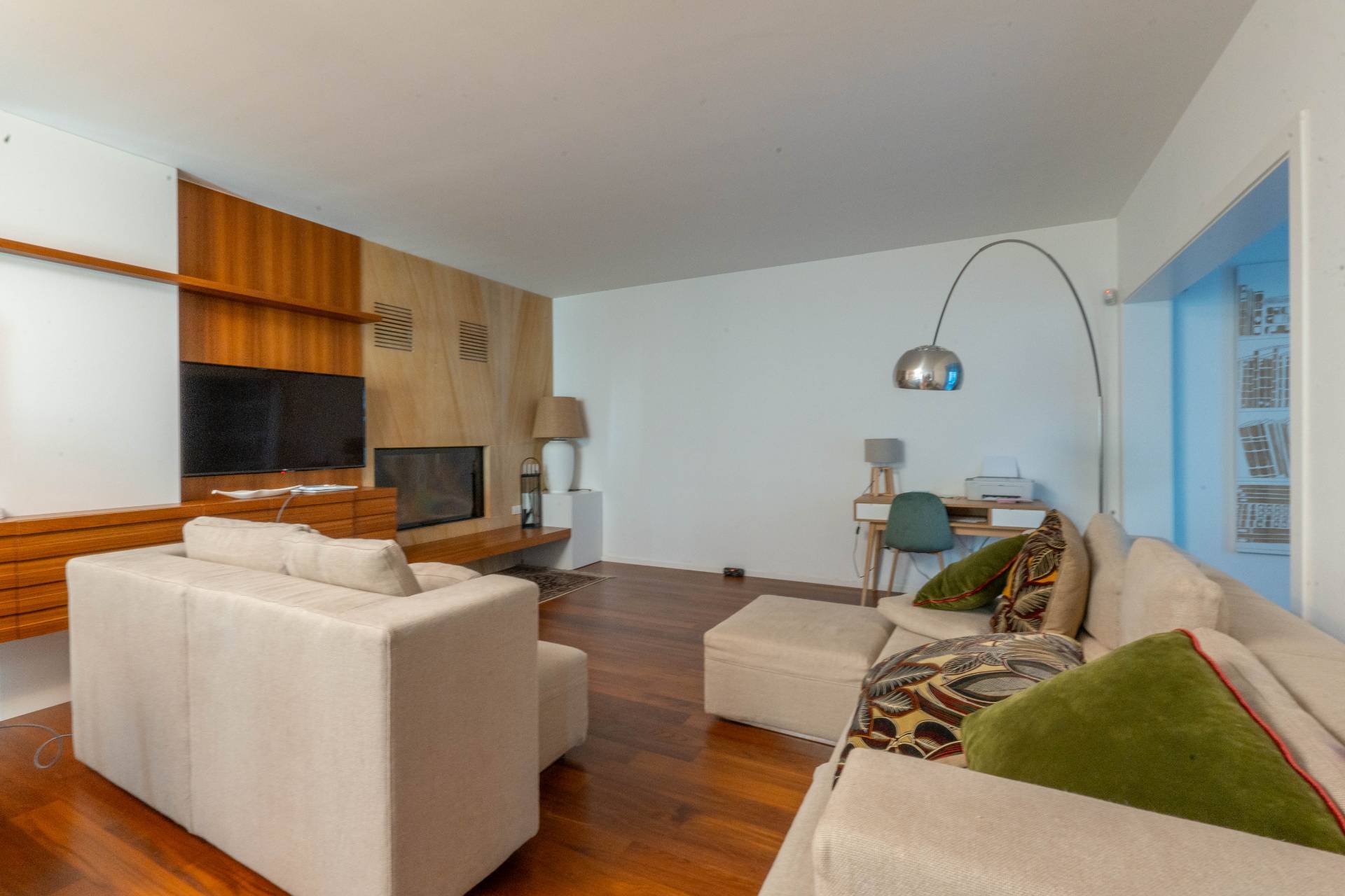 Corso Alcide De Gasperi, Bari, Bari, 70100, IT, 3 Bedrooms Bedrooms, ,4 BathroomsBathrooms,Residential,For Sale,Corso Alcide De Gasperi,1628155