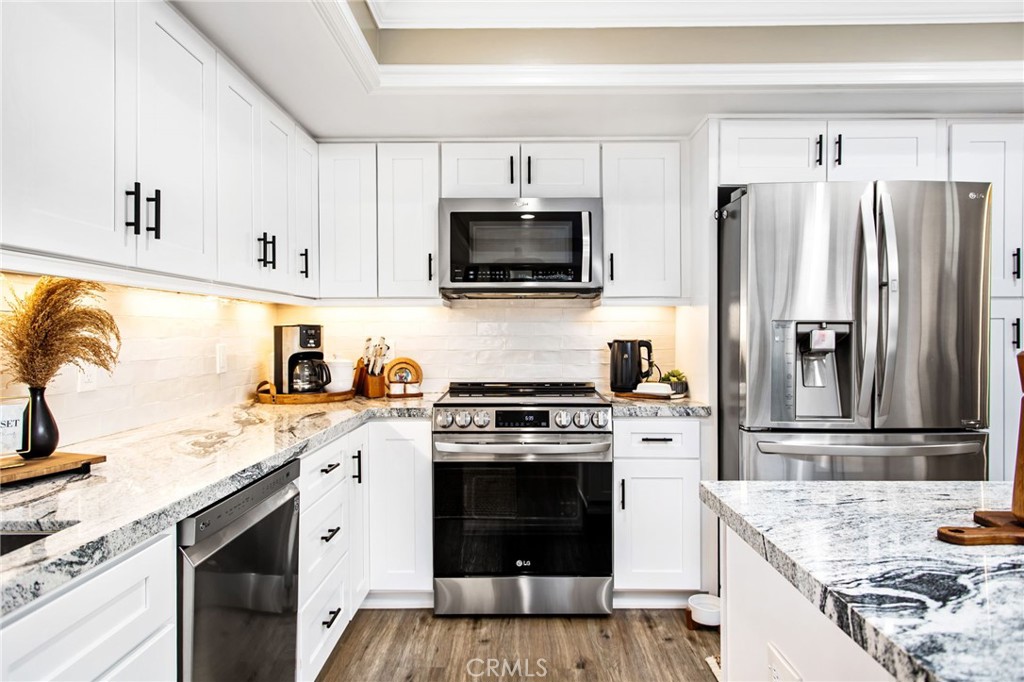 Canyon Lake, California, 92587, United States, 4 Bedrooms Bedrooms, ,3 BathroomsBathrooms,Residential,For Sale,2036955