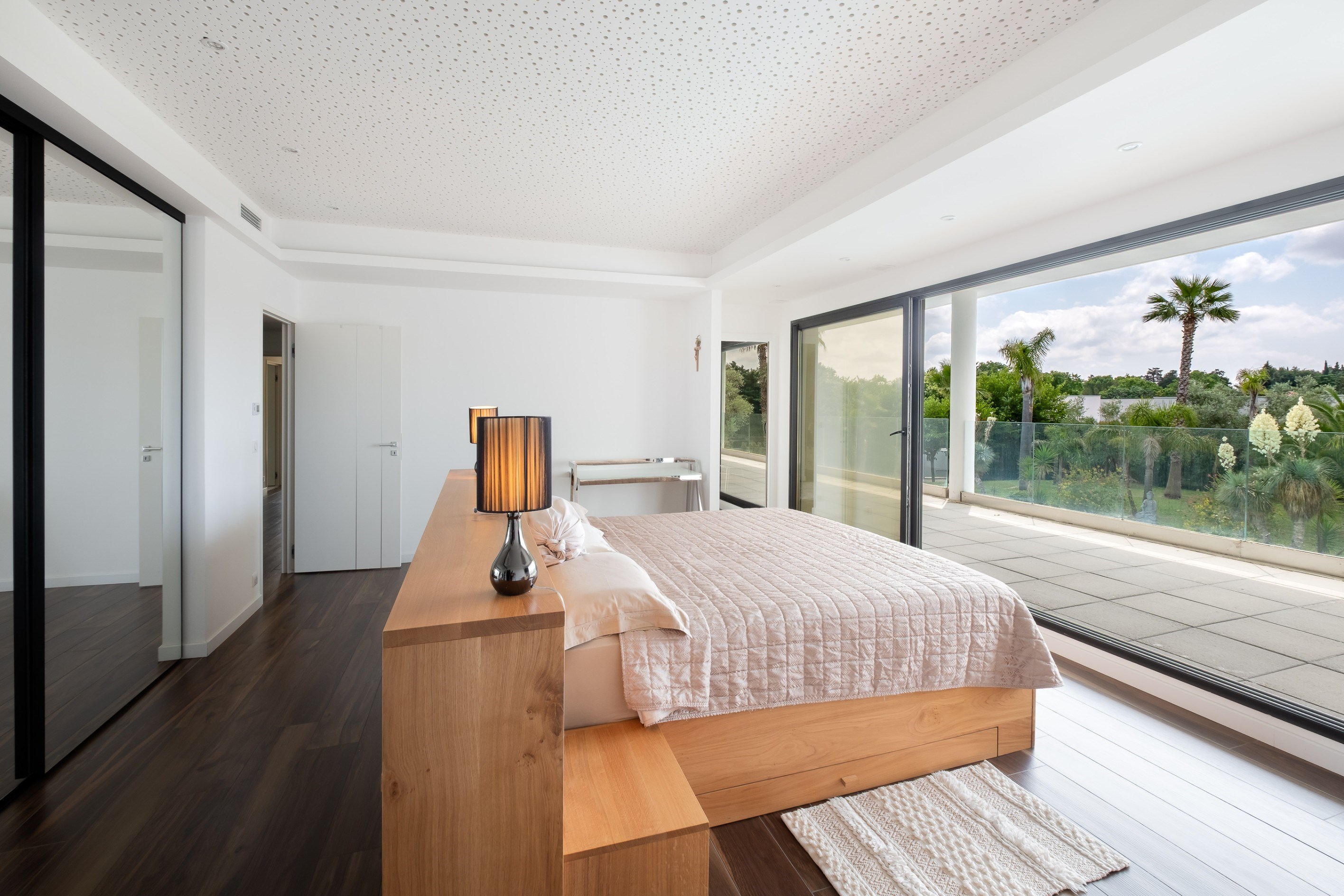  An amazing contemporary property - 物件實景
