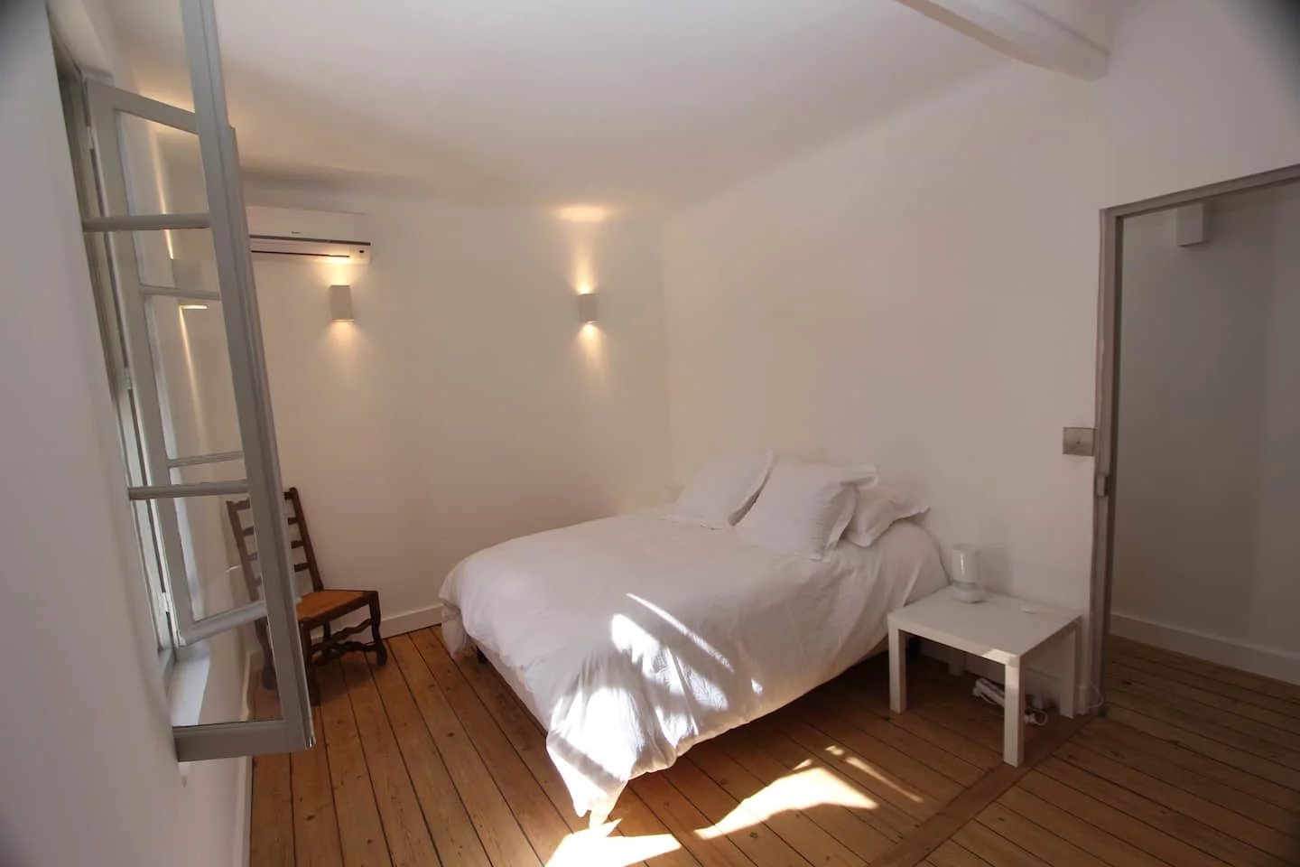 Port-Saint-Louis-du-Rhône, Provence-Alpes-Côte d?Azur, 13230, FR, 8 Bedrooms Bedrooms, ,6 BathroomsBathrooms,Residential,For Sale,1612582