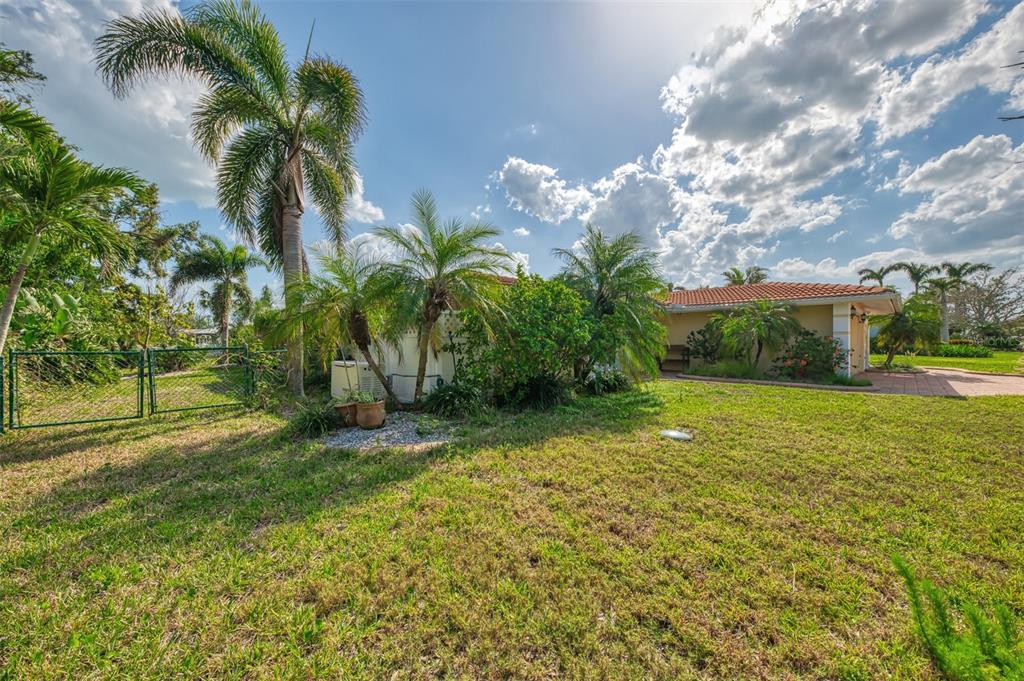 Nokomis, Florida, 34275, United States, 2 Bedrooms Bedrooms, ,2 BathroomsBathrooms,Residential,For Sale,1760306