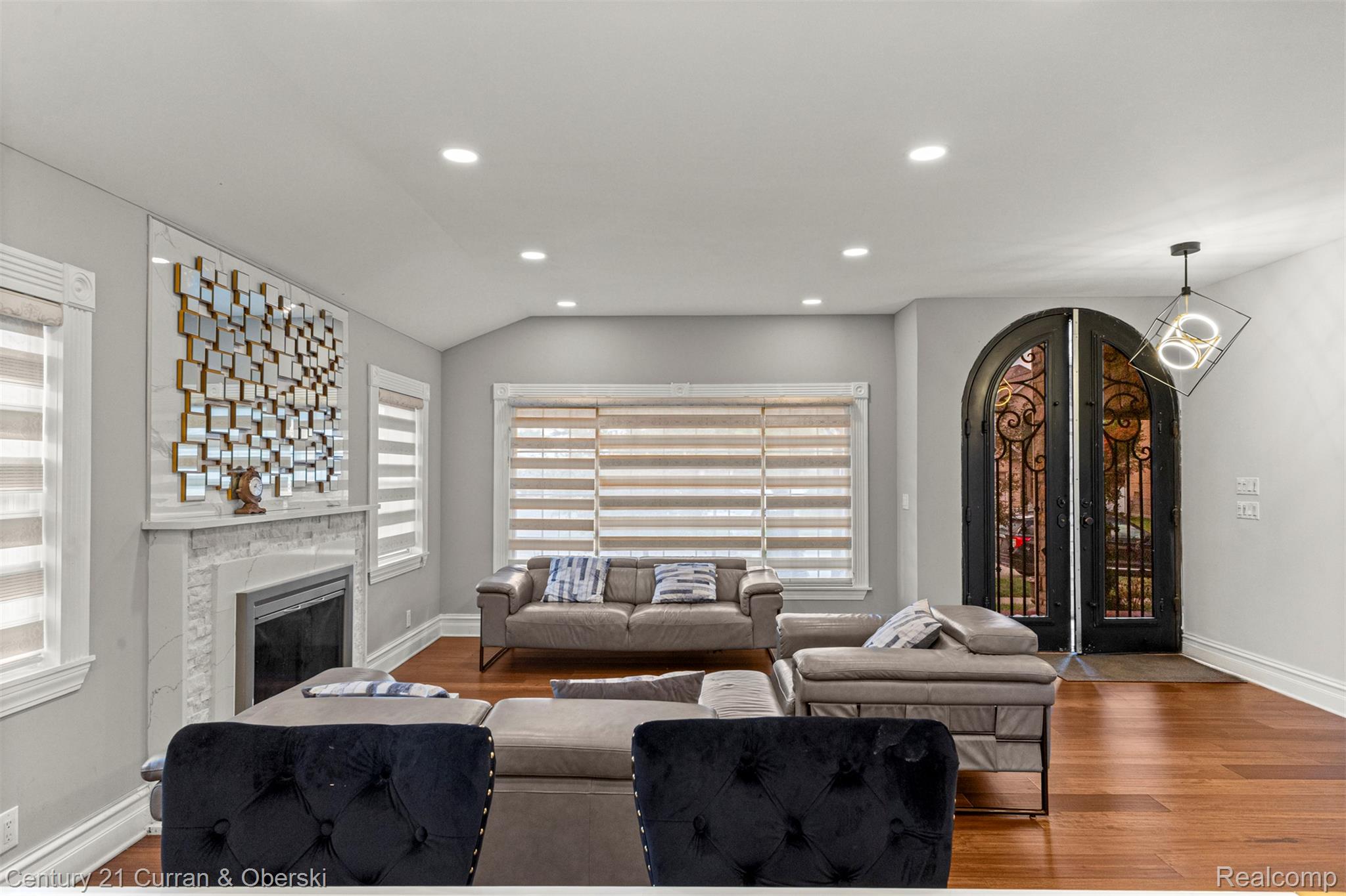 Dearborn Heights, Michigan, 48127, United States, 3 Bedrooms Bedrooms, ,3 BathroomsBathrooms,Residential,For Sale,1979966