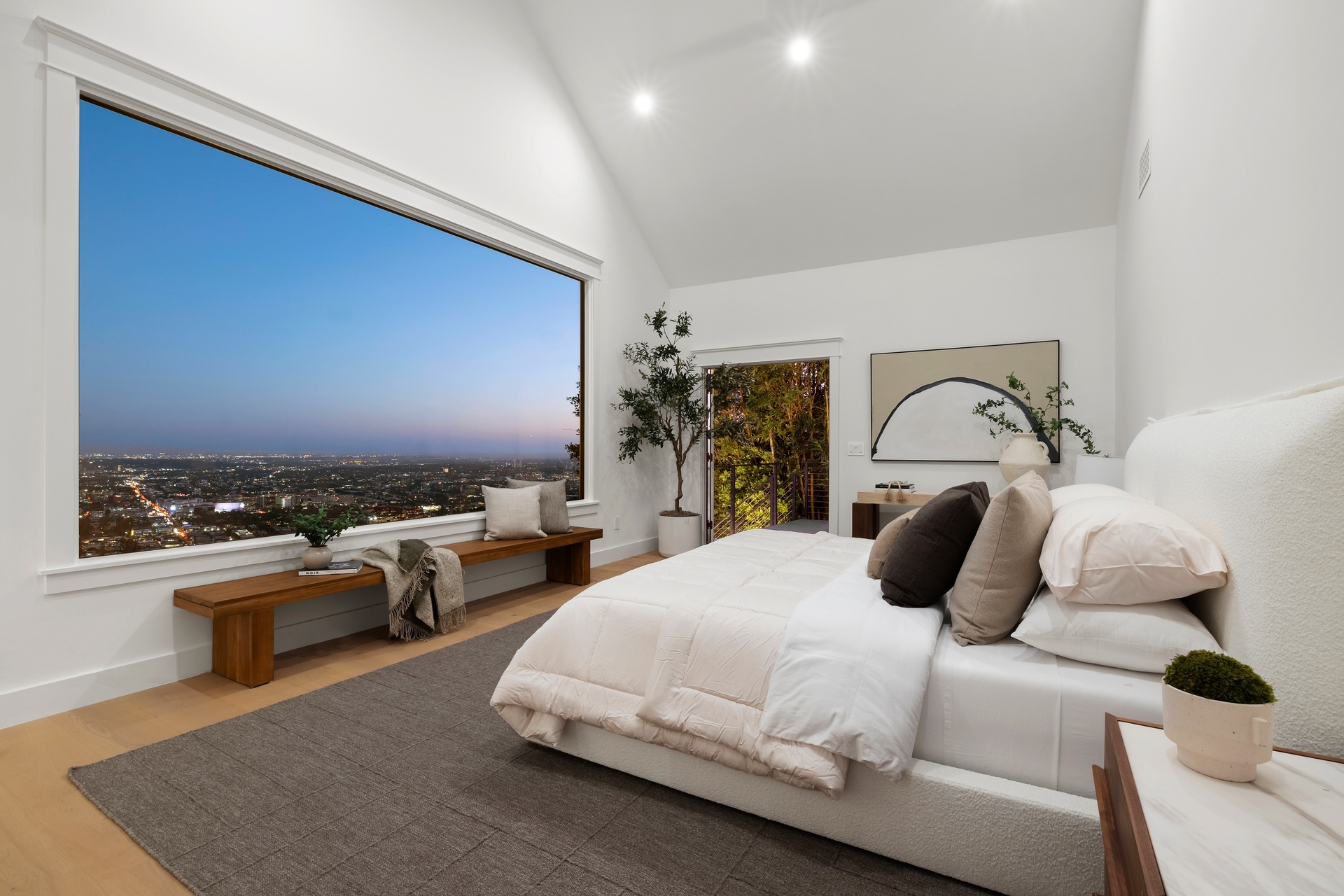  8446 Grand View Dr - 物件實景
